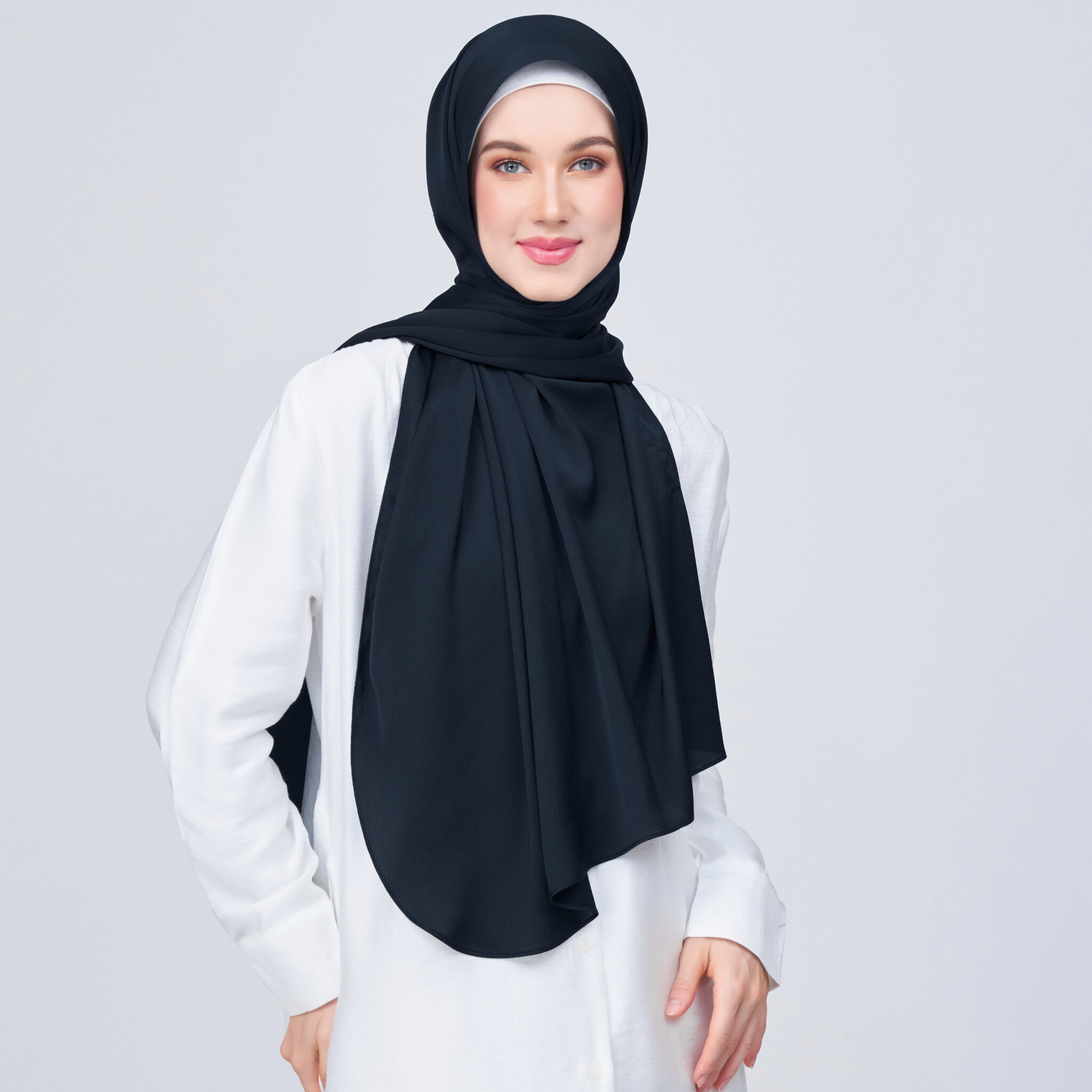 Instant Tag 'n Go Satin Bulle Shawl - Pitch Black