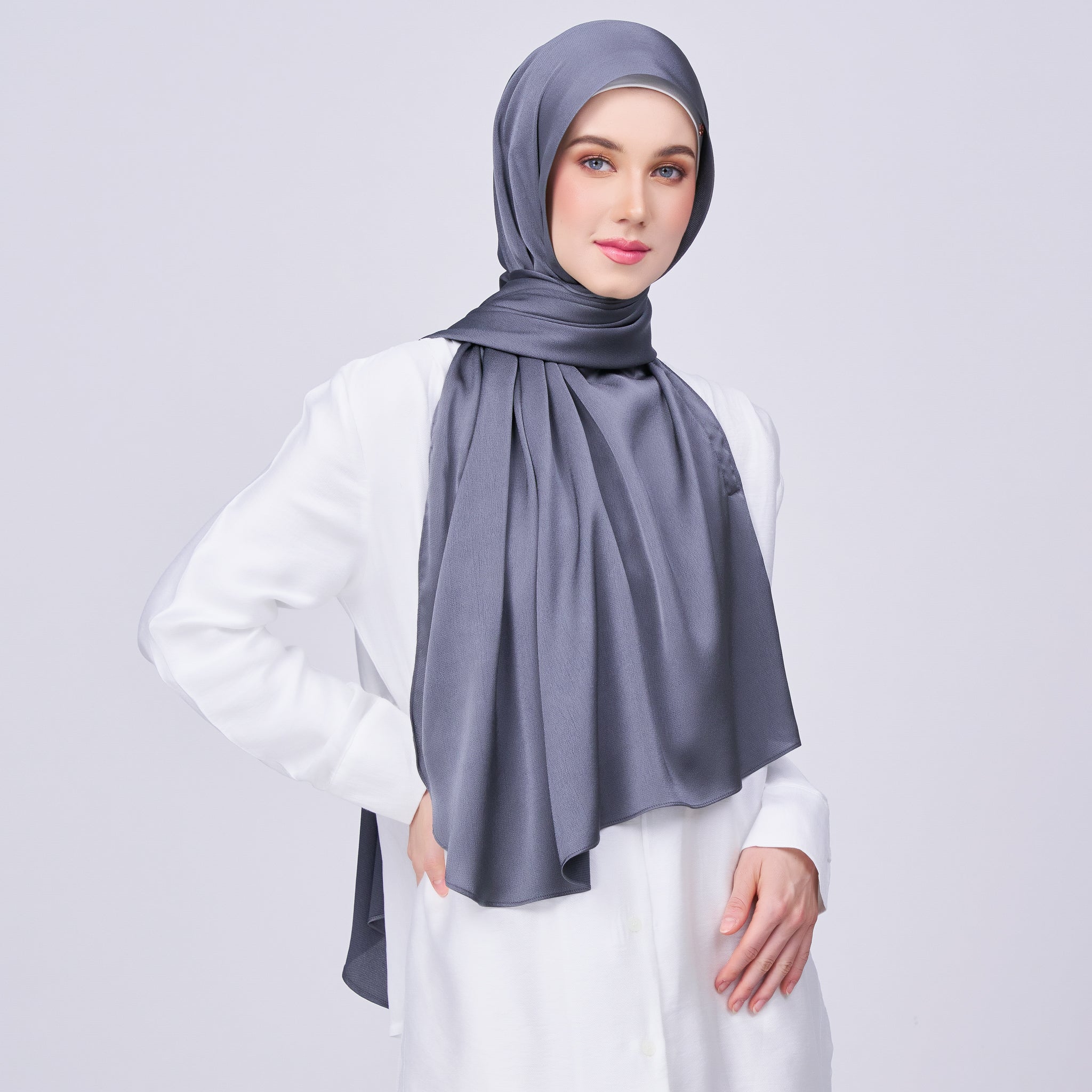 Instant Tag 'n Go Satin Bulle Shawl - Ebony Grey