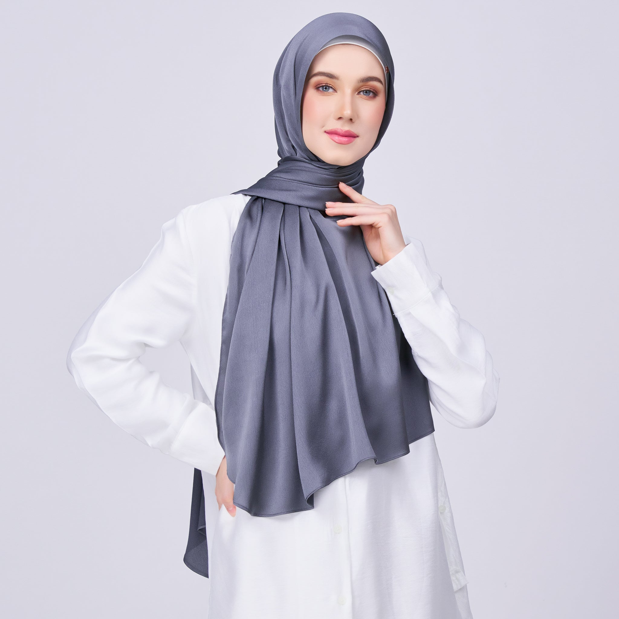 Instant Tag 'n Go Satin Bulle Shawl - Ebony Grey