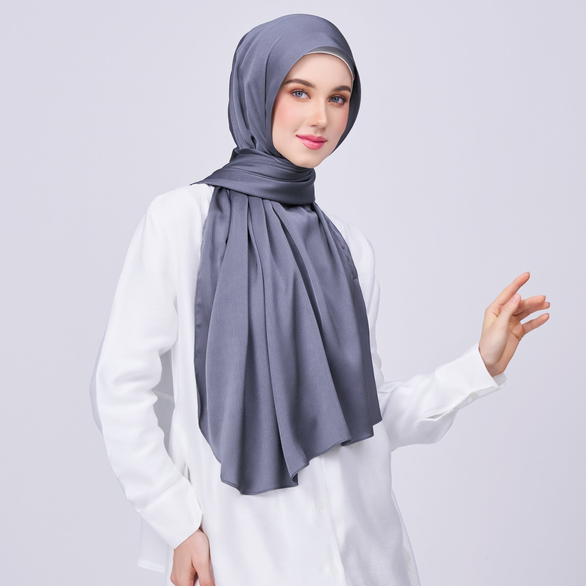 Instant Tag 'n Go Satin Bulle Shawl - Ebony Grey
