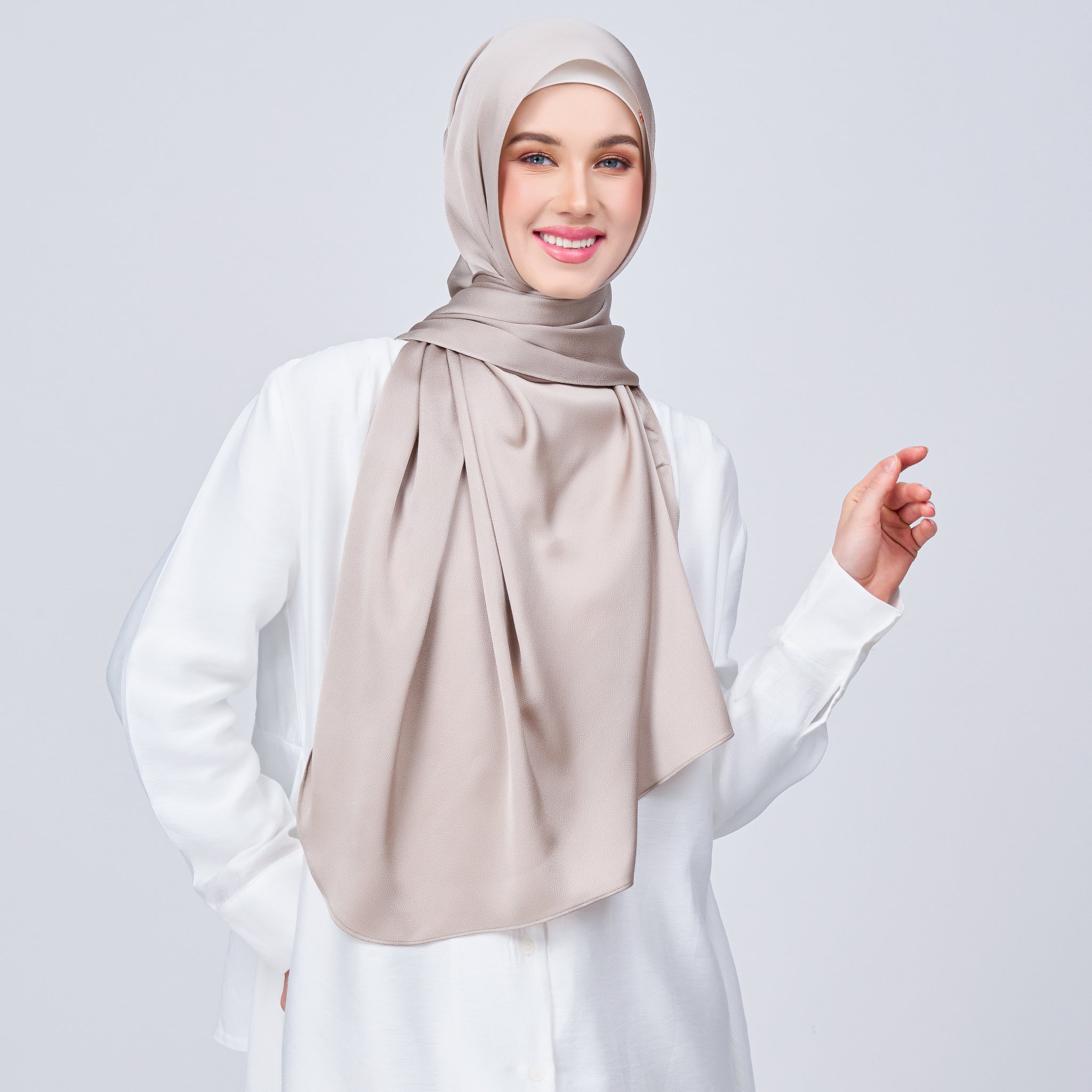 Instant Tag 'n Go Satin Bulle Shawl - Elegant Taupe