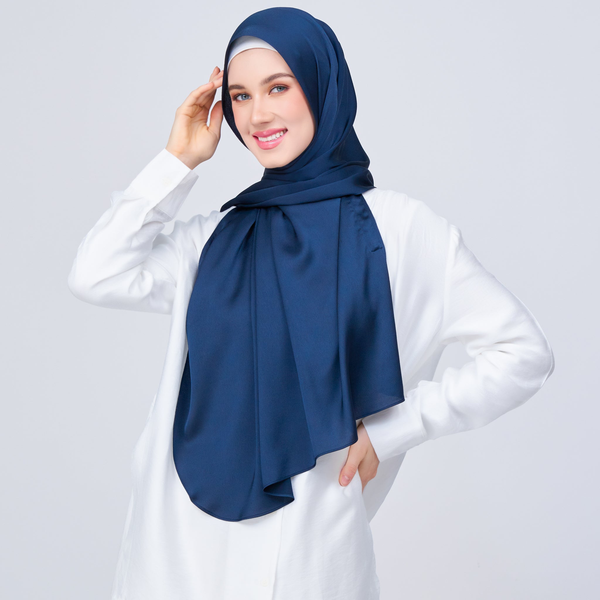 Instant Tag 'n Go Satin Bulle Shawl - Midnight Blue
