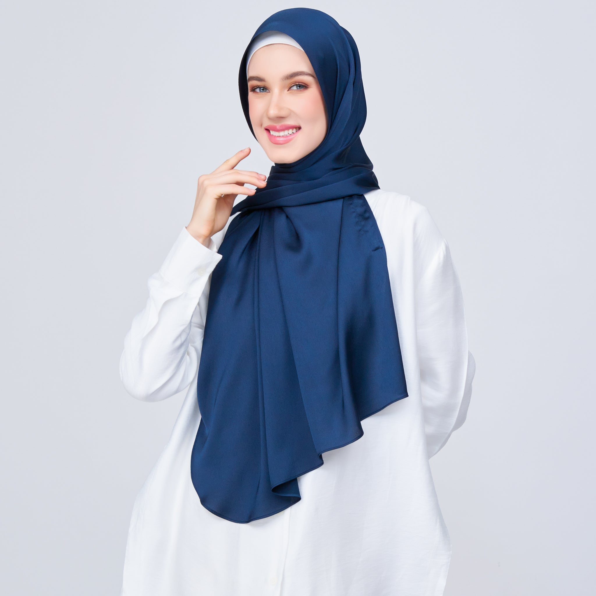 Instant Tag 'n Go Satin Bulle Shawl - Midnight Blue