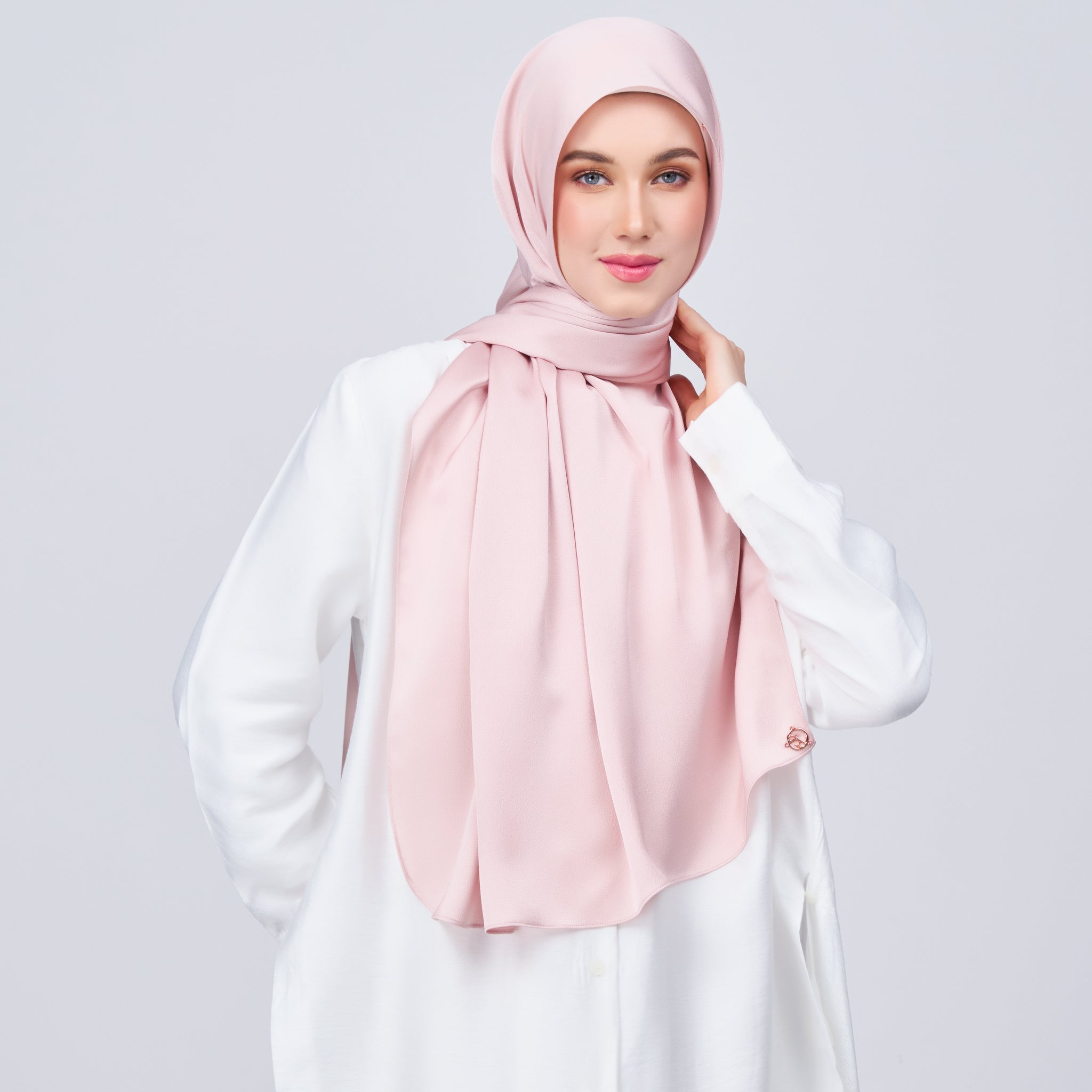 Instant Tag 'n Go Satin Bulle Shawl - Nude Pink