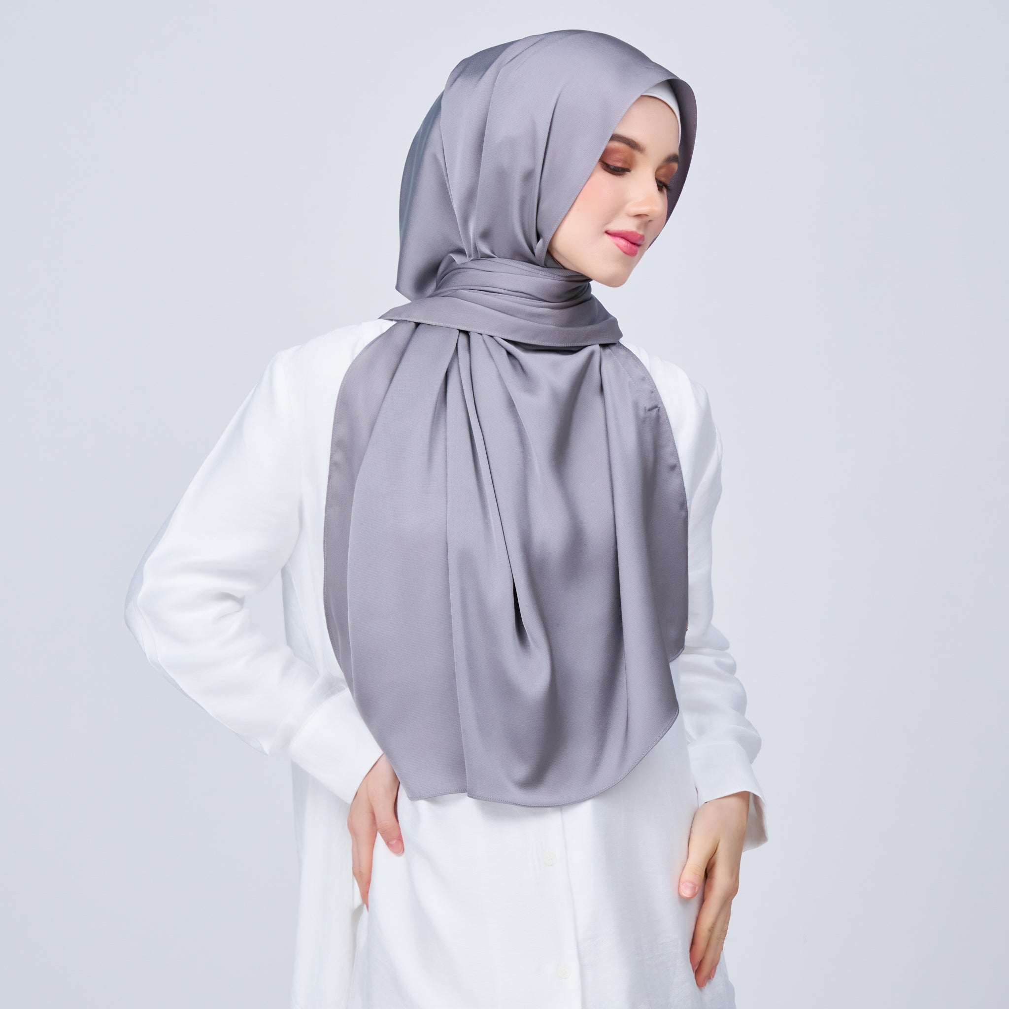 Instant Tag 'n Go Satin Bulle Shawl - Stone Grey