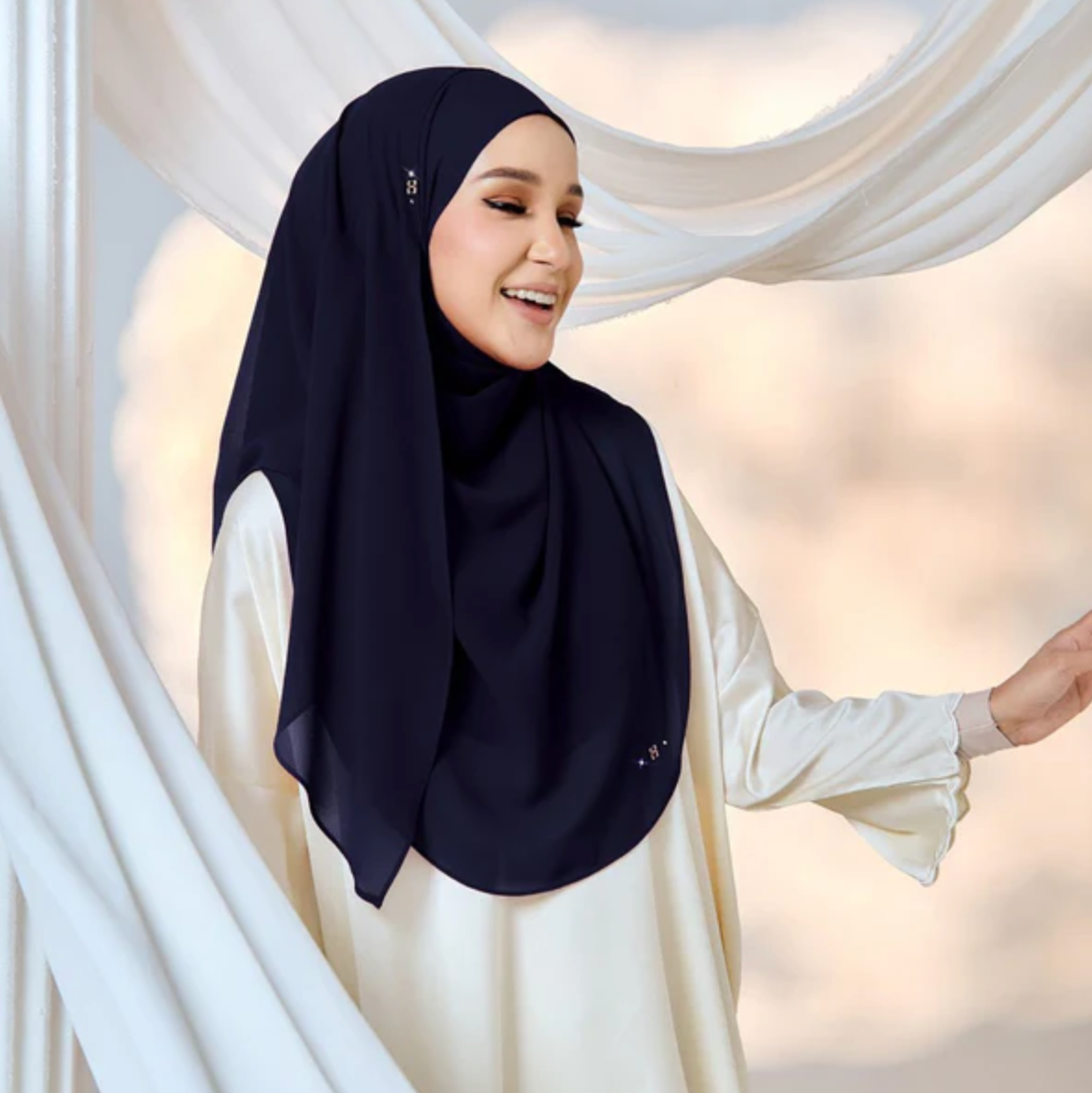 Prettily-So in Deep Navy