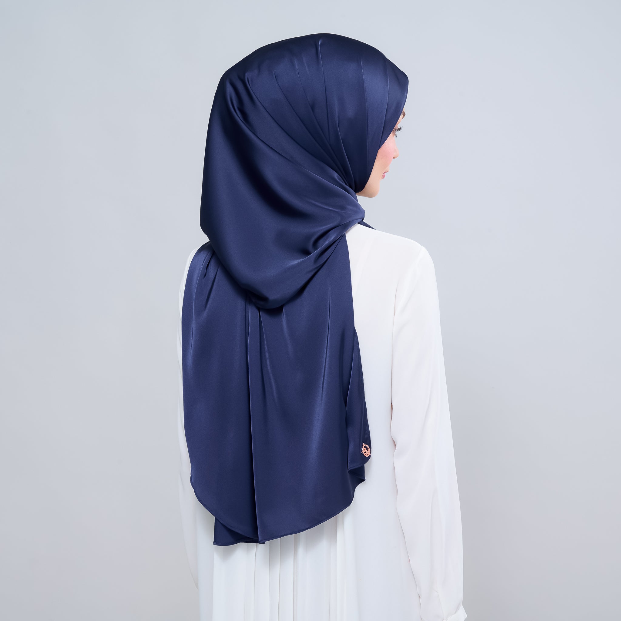 Instant Tag 'n Go Satin Silk Shawl - Deep Blue