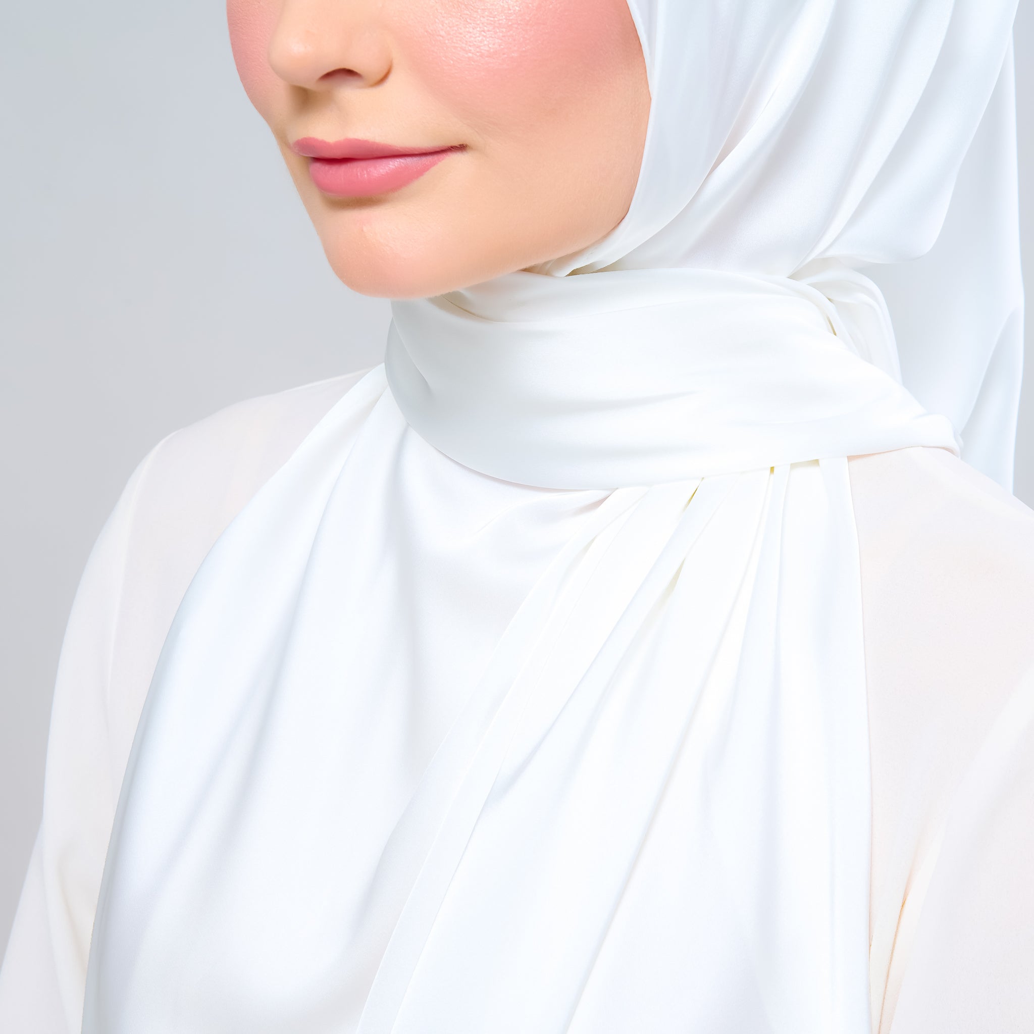 Instant Tag 'n Go Satin Silk Shawl - Bridal White