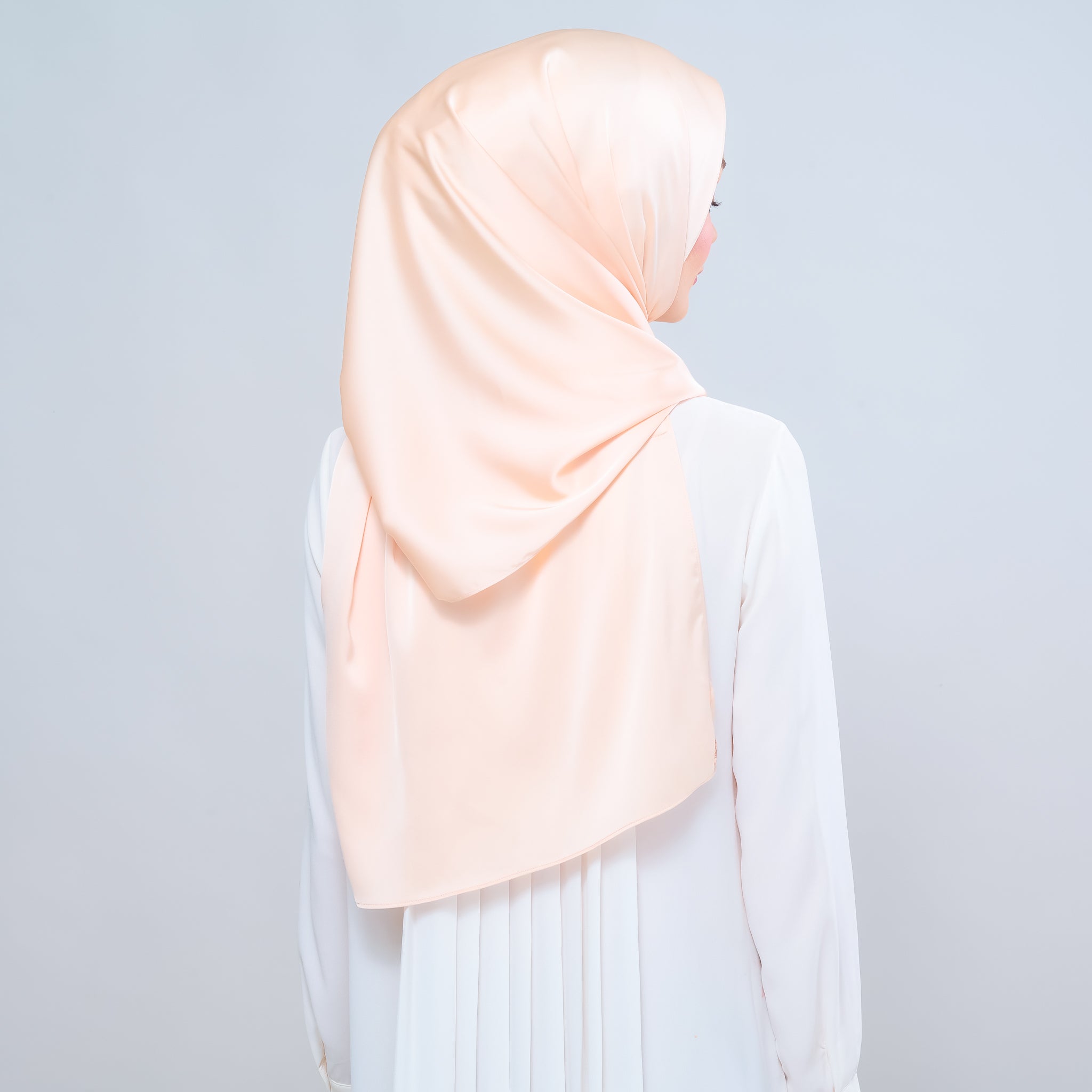 Instant Tag 'n Go Satin Silk Shawl - Soft Apricot