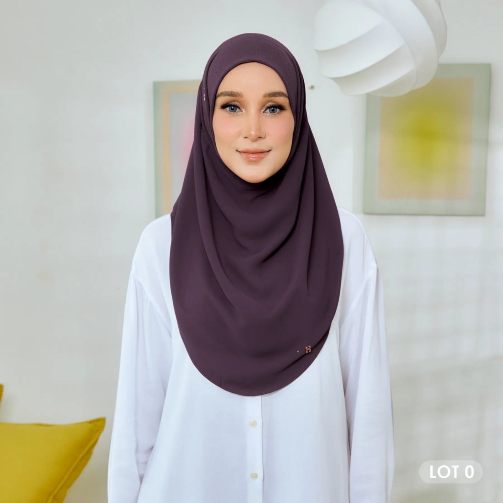 Gracefully-So in Smoky Raisin