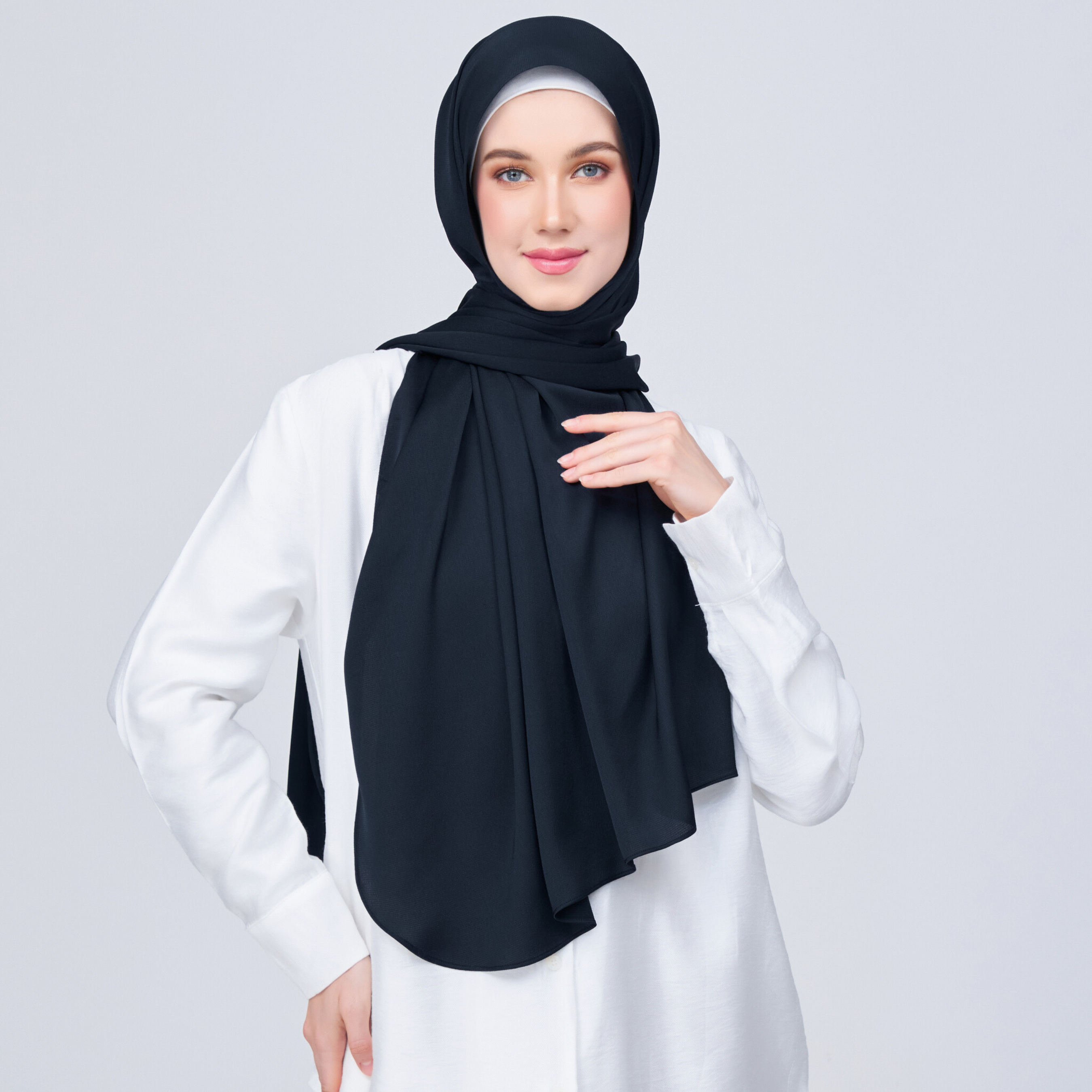 Instant Tag 'n Go Satin Bulle Shawl - Pitch Black