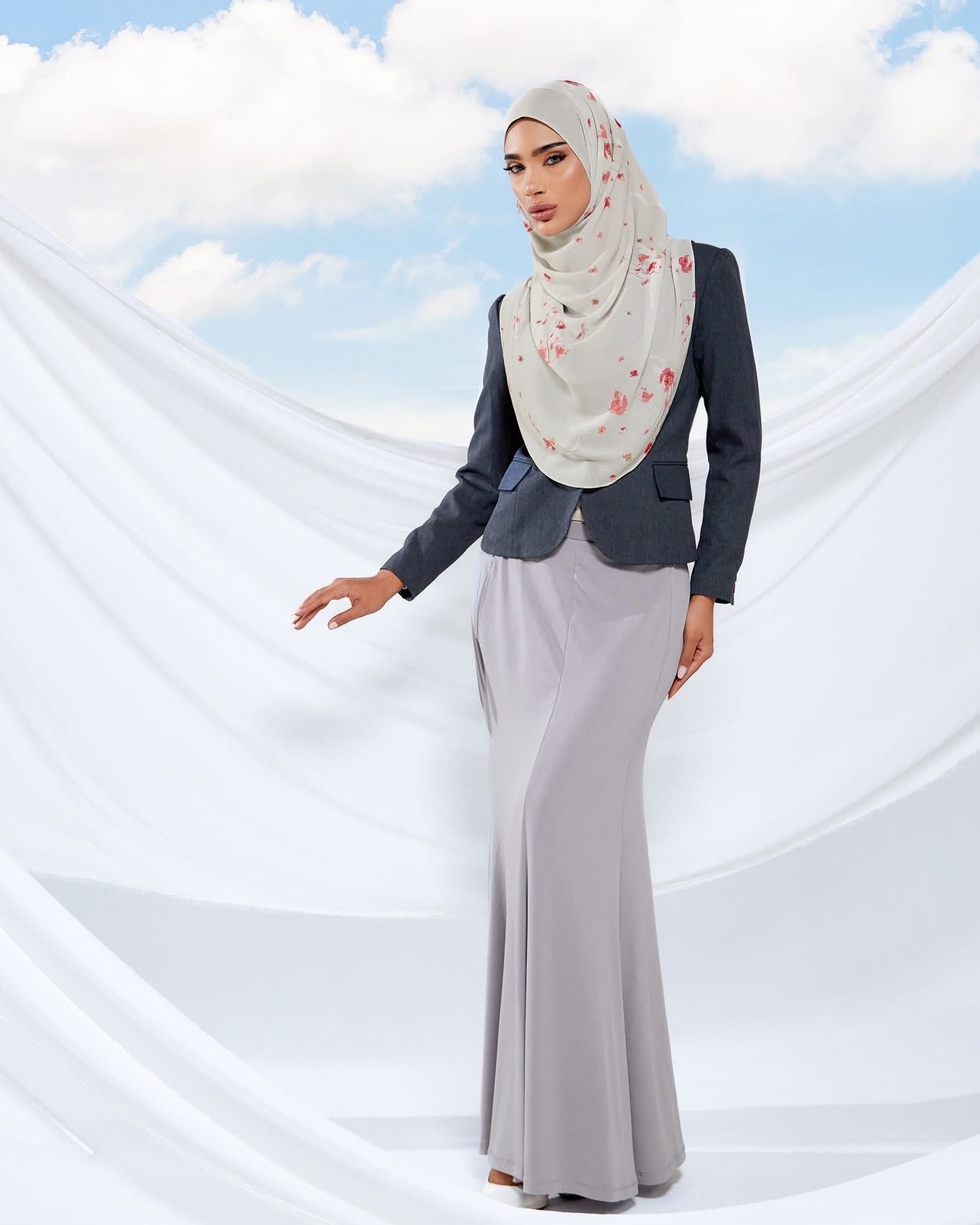 Tweely-So Whirlwind in Ivory Lace