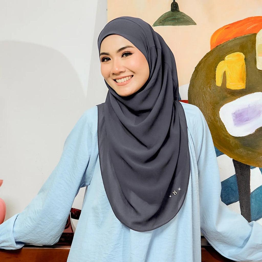 Cutely-So in Anchor Gray