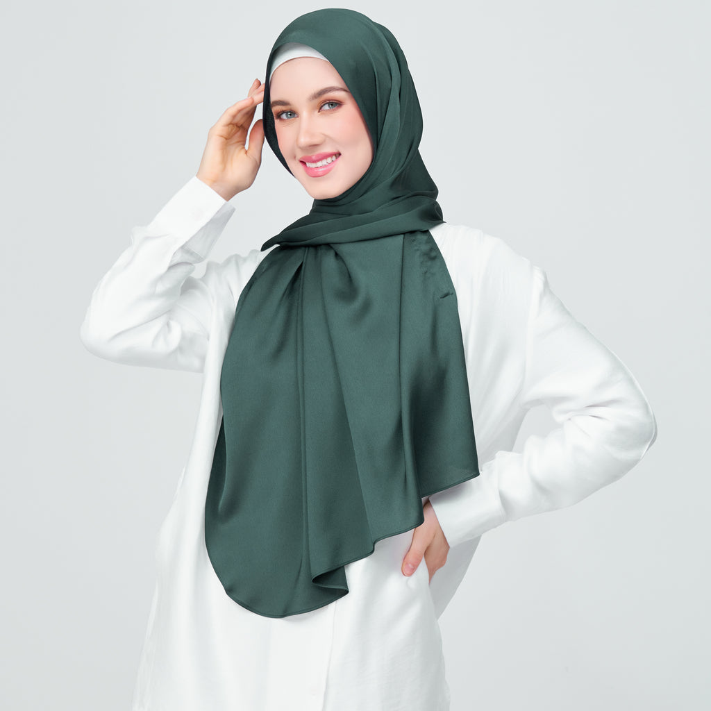 Instant Tag 'n Go Satin Bulle Shawl - Emerald Green