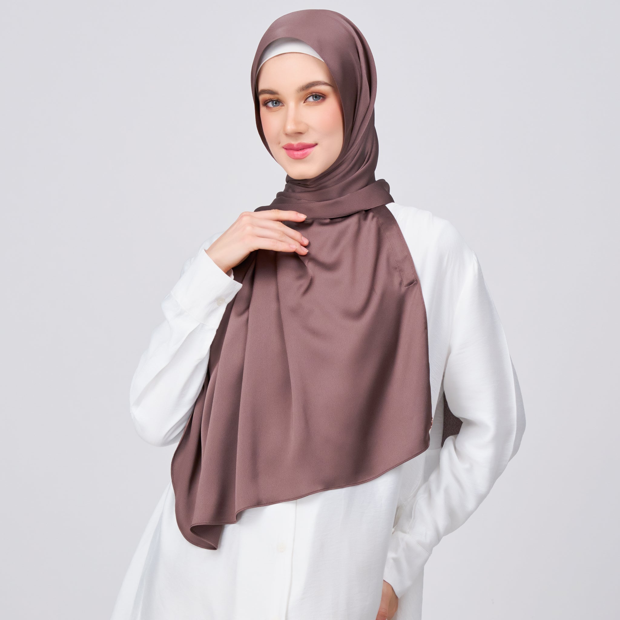 Instant Tag 'n Go Satin Bulle Shawl - Deep Brown