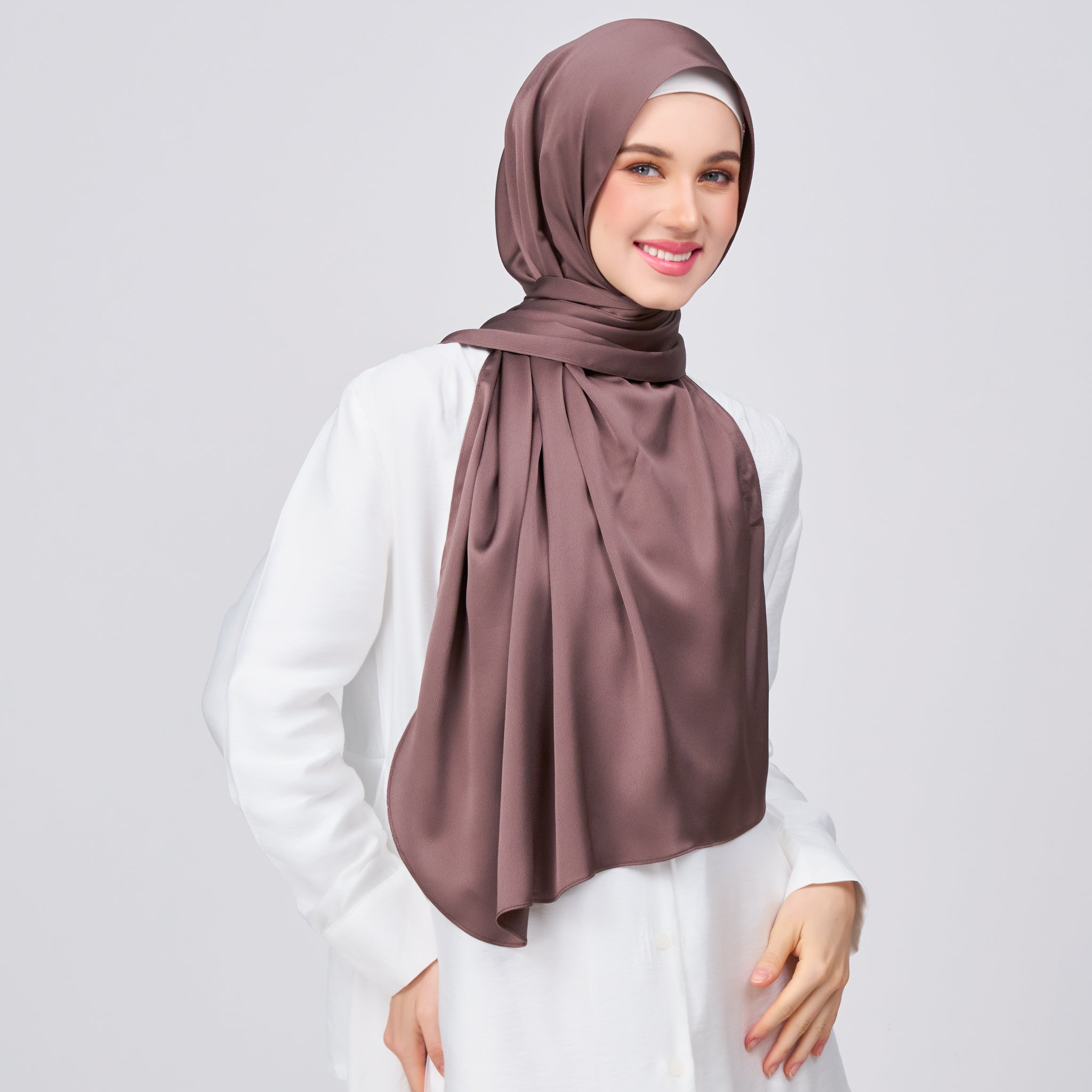 Instant Tag 'n Go Satin Bulle Shawl - Deep Brown
