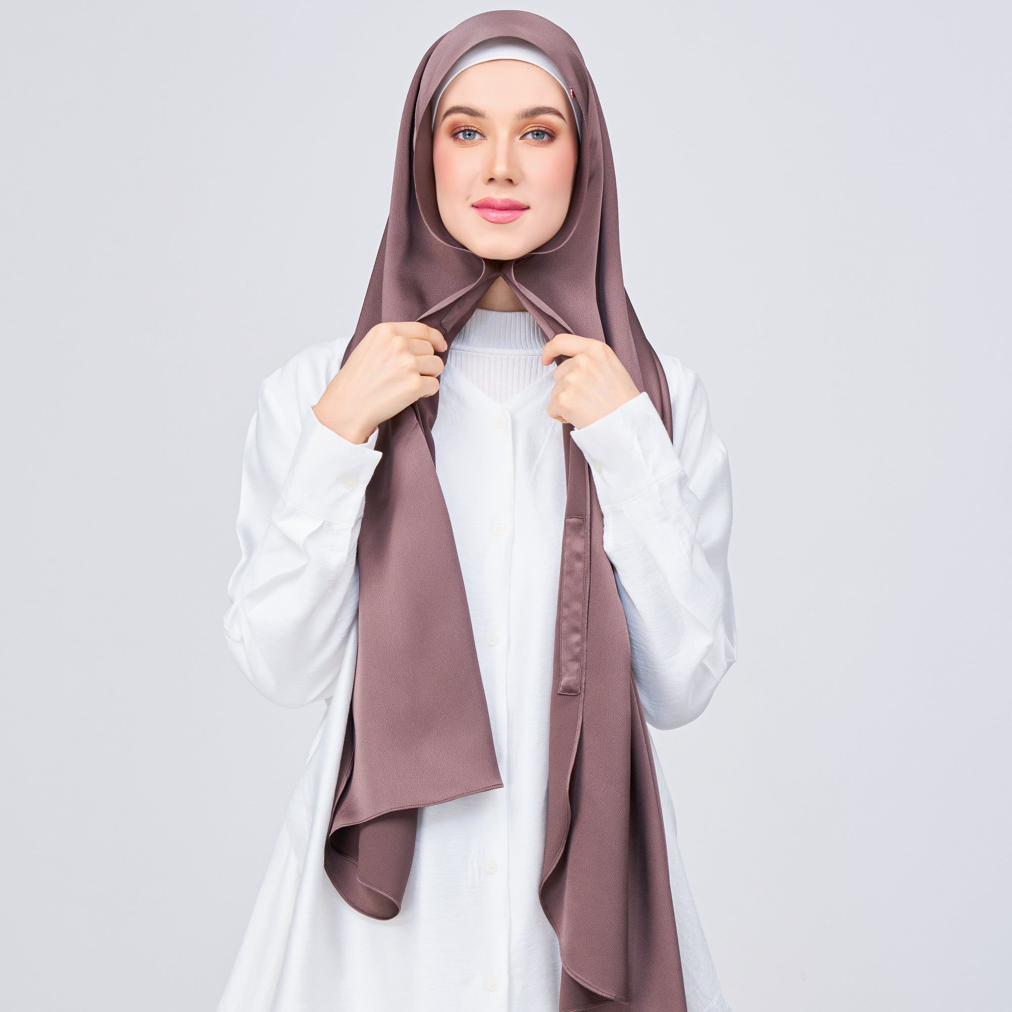 Instant Tag 'n Go Satin Bulle Shawl - Deep Brown