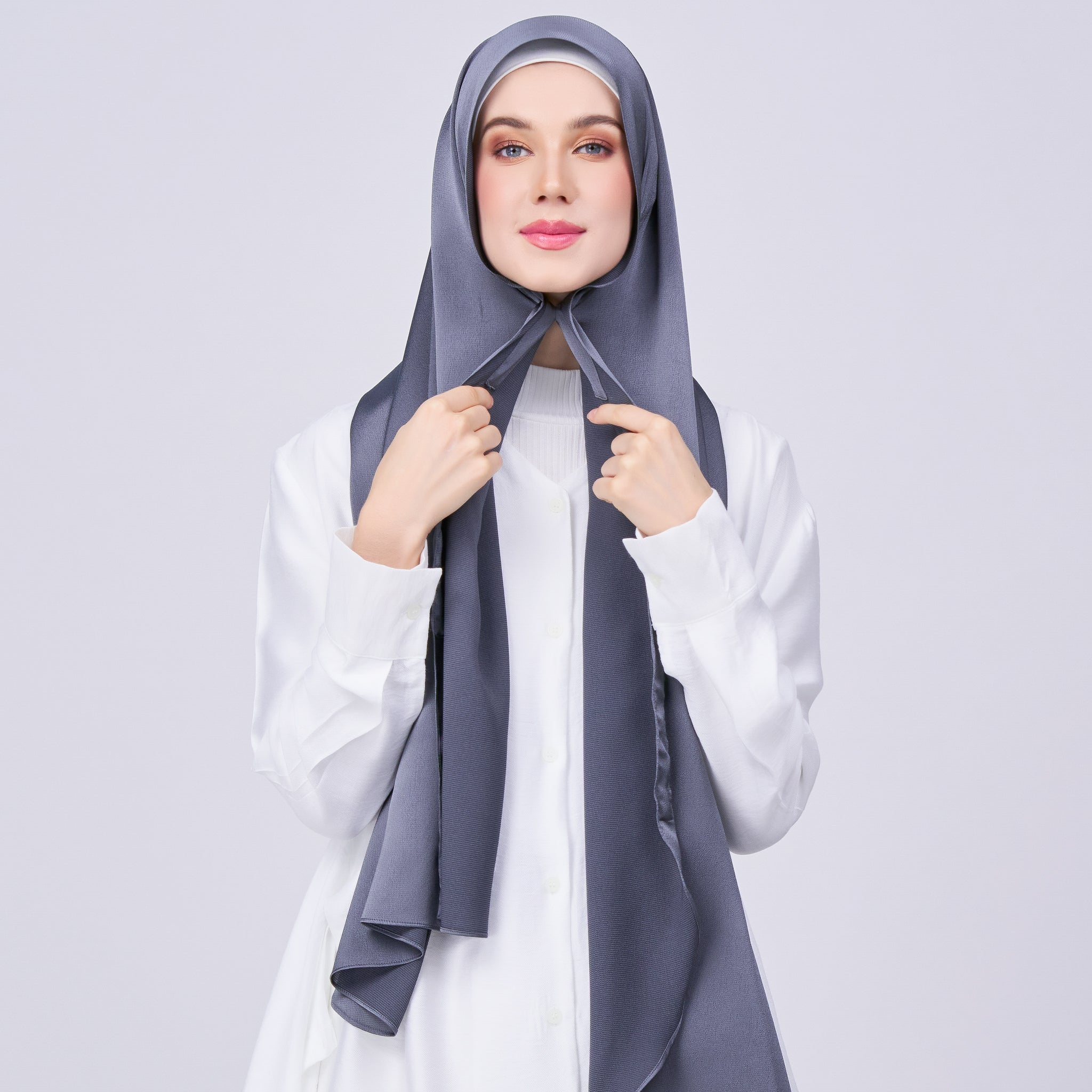 Instant Tag 'n Go Satin Bulle Shawl - Ebony Grey