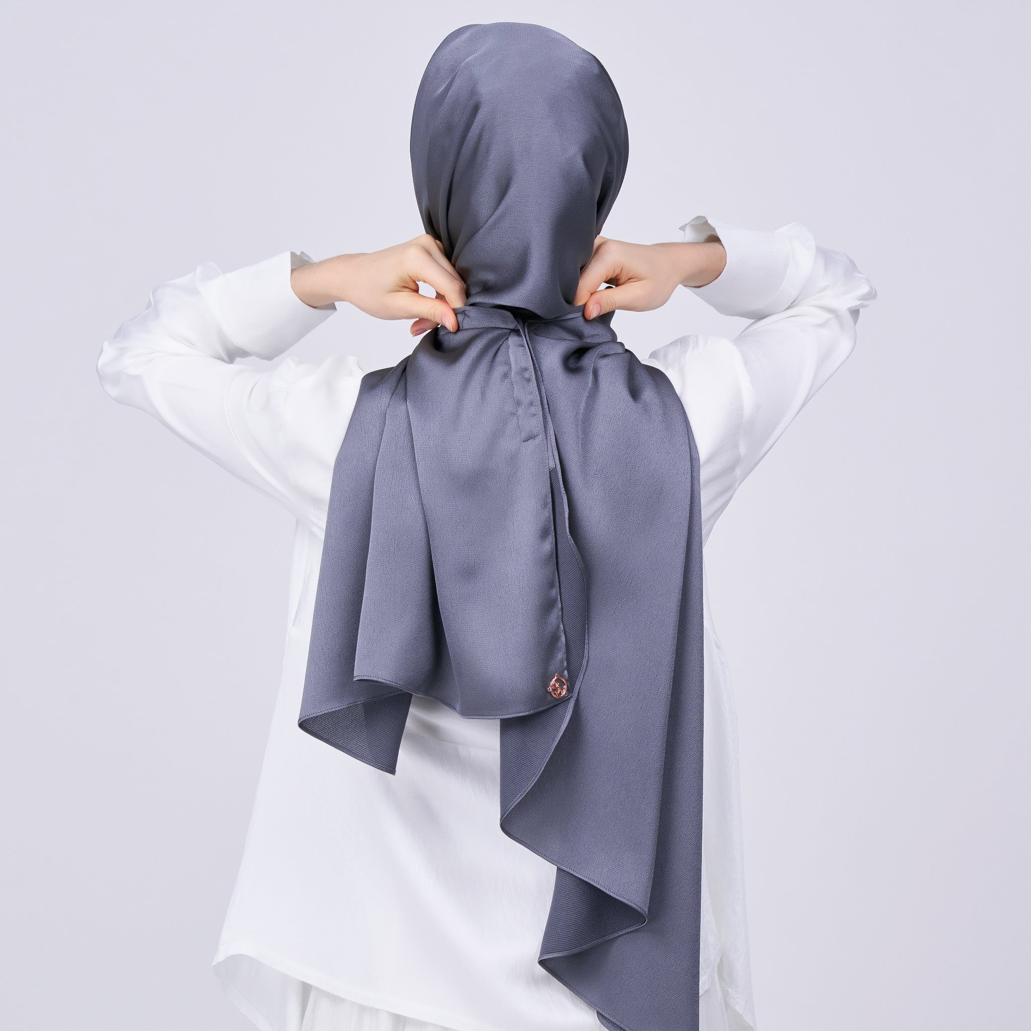 Instant Tag 'n Go Satin Bulle Shawl - Ebony Grey