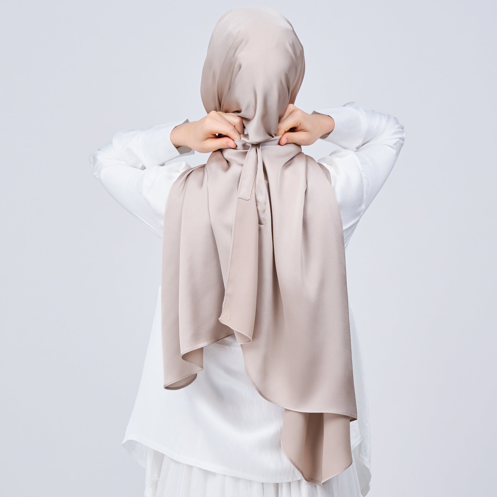 Instant Tag 'n Go Satin Bulle Shawl - Elegant Taupe