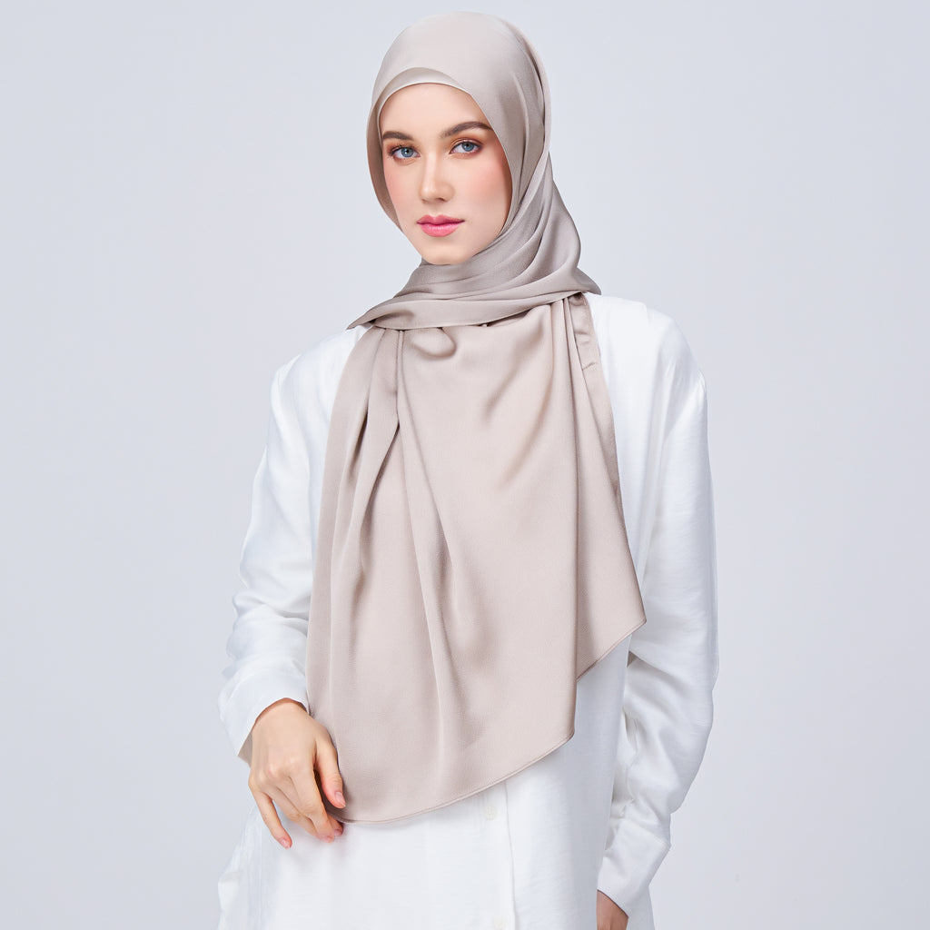 Instant Tag 'n Go Satin Bulle Shawl - Elegant Taupe