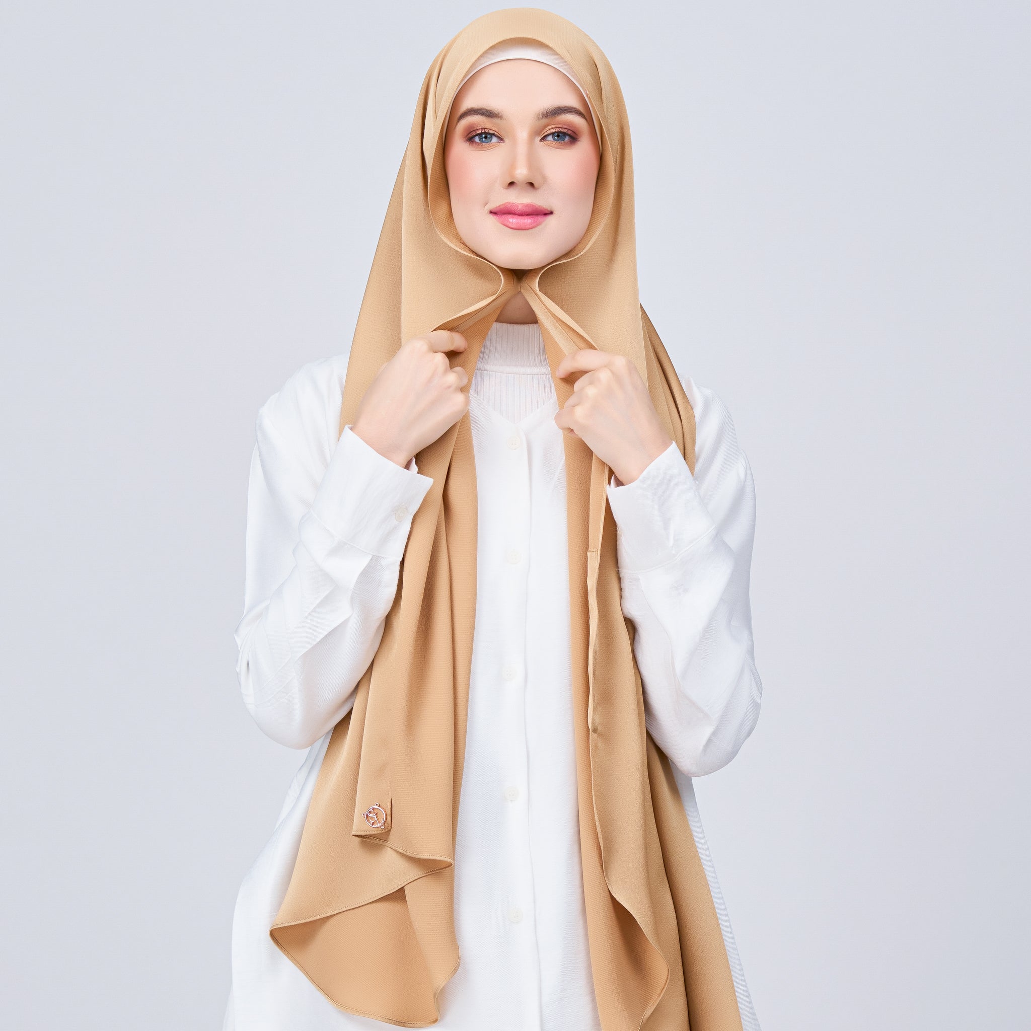 Instant Tag 'n Go Satin Bulle Shawl - Gold