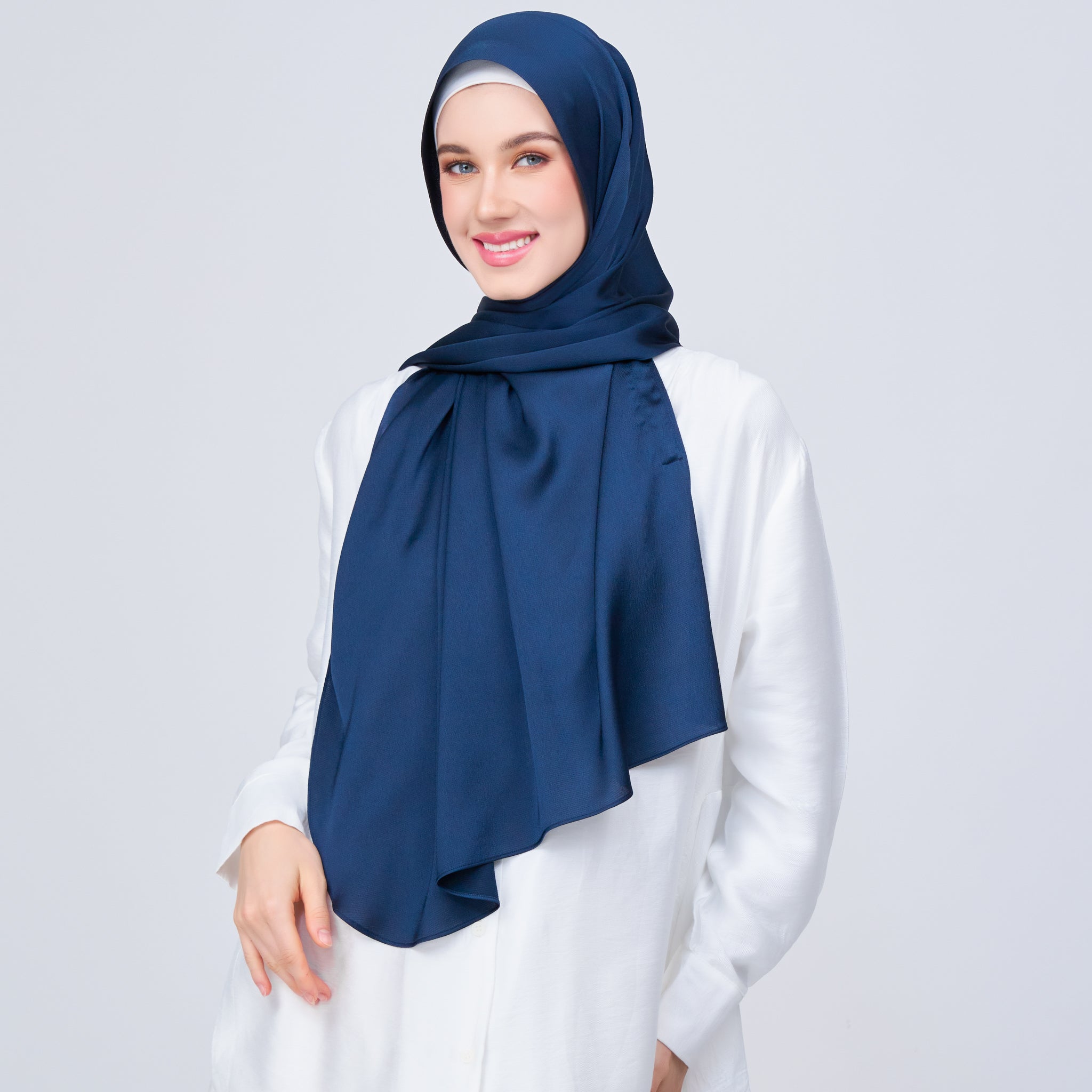 Instant Tag 'n Go Satin Bulle Shawl - Midnight Blue