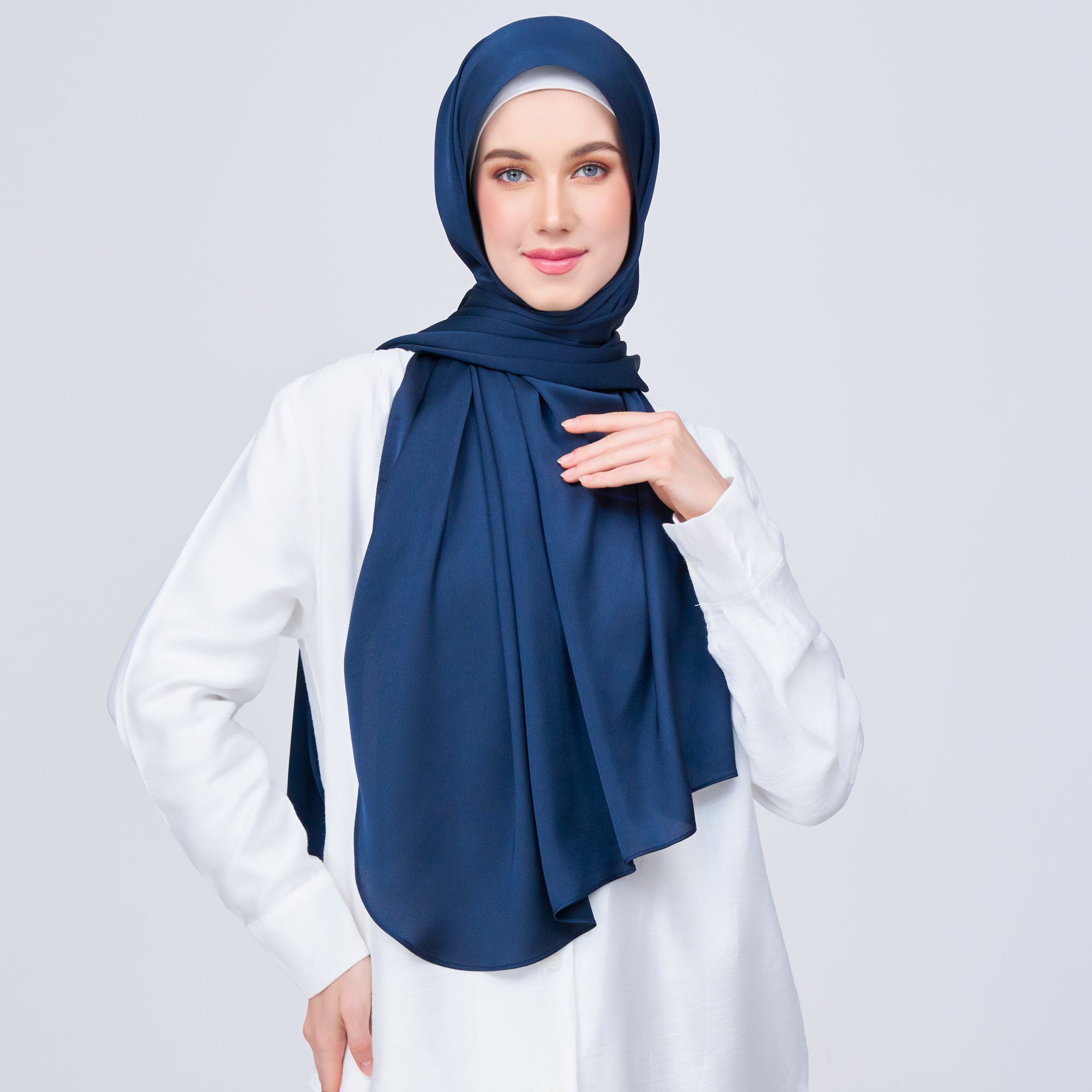 Instant Tag 'n Go Satin Bulle Shawl - Midnight Blue