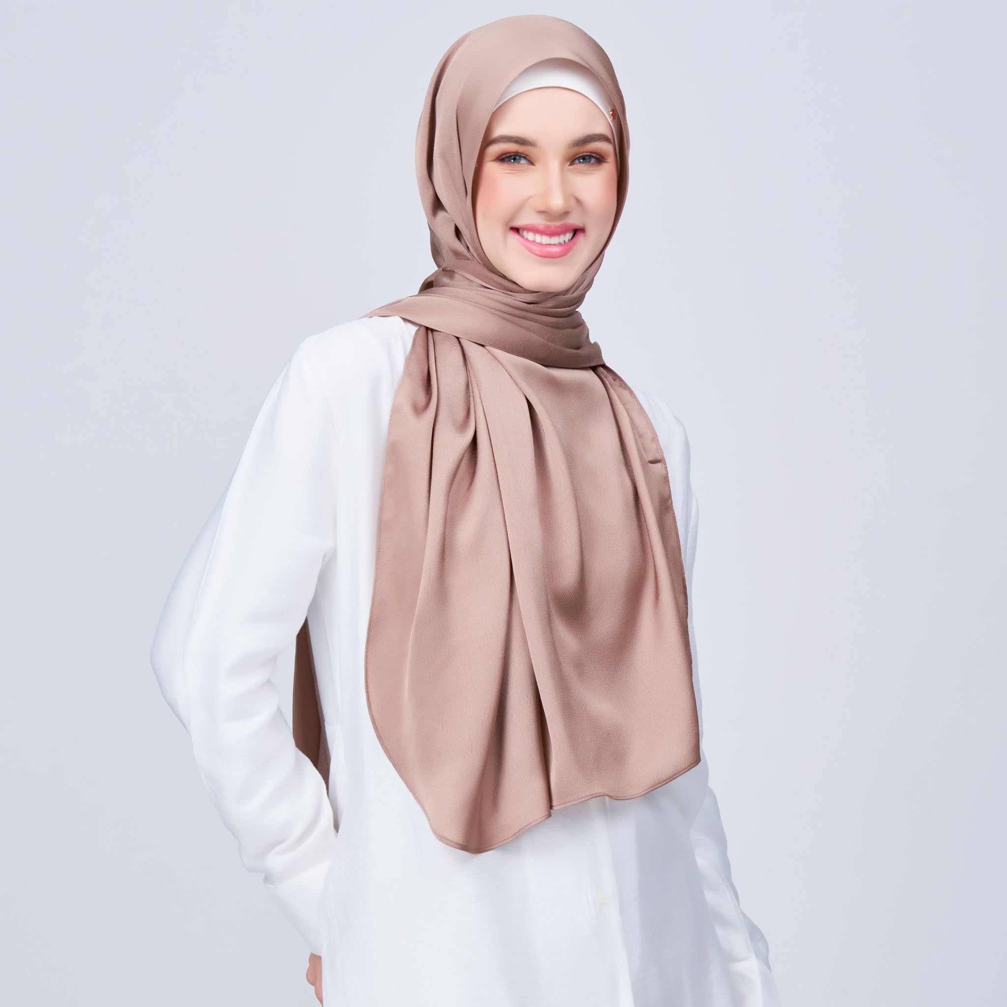 Instant Tag 'n Go Satin Bulle Shawl - Medium Toffee