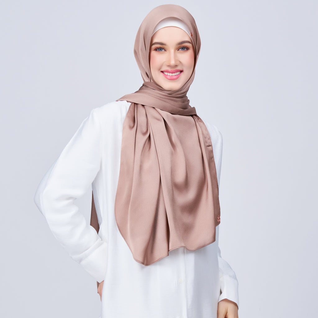 Instant Tag 'n Go Satin Bulle Shawl - Medium Toffee
