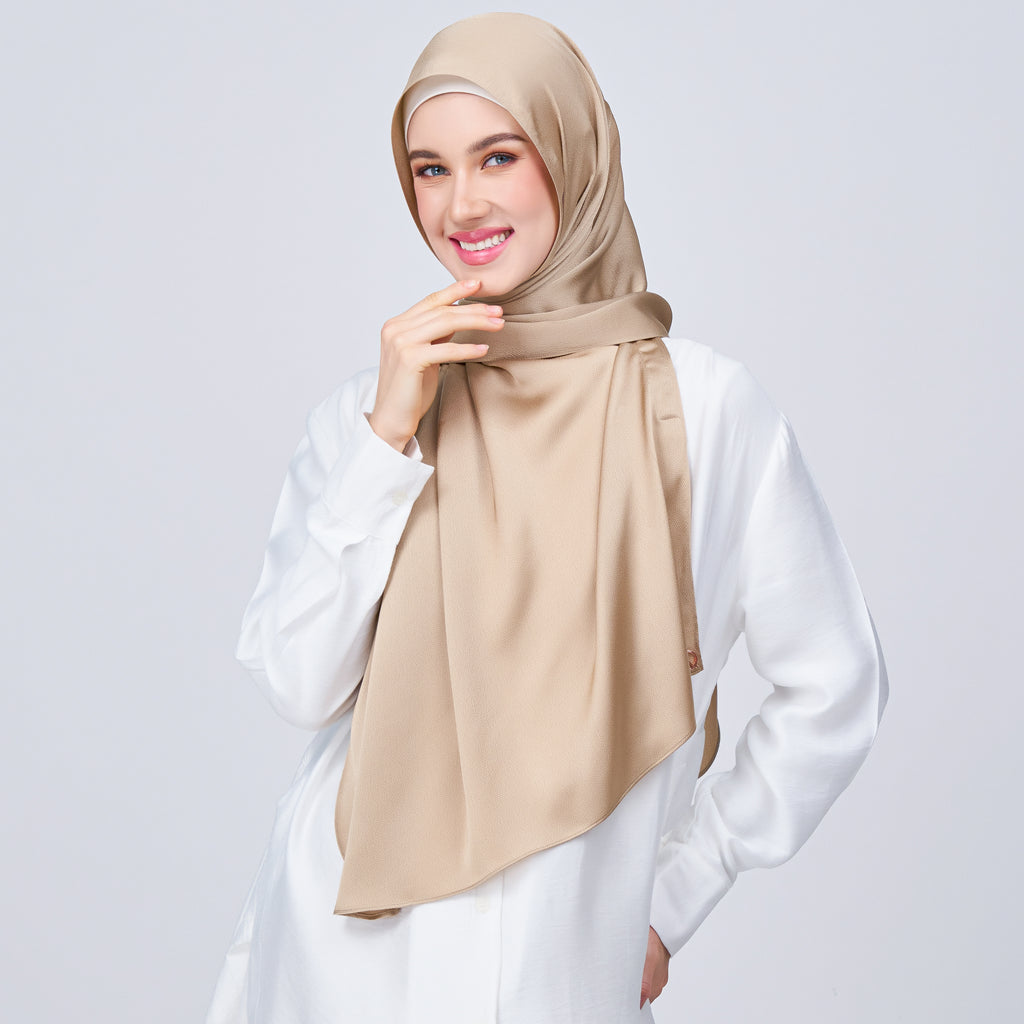 Instant Tag 'n Go Satin Bulle Shawl - Nude Chai