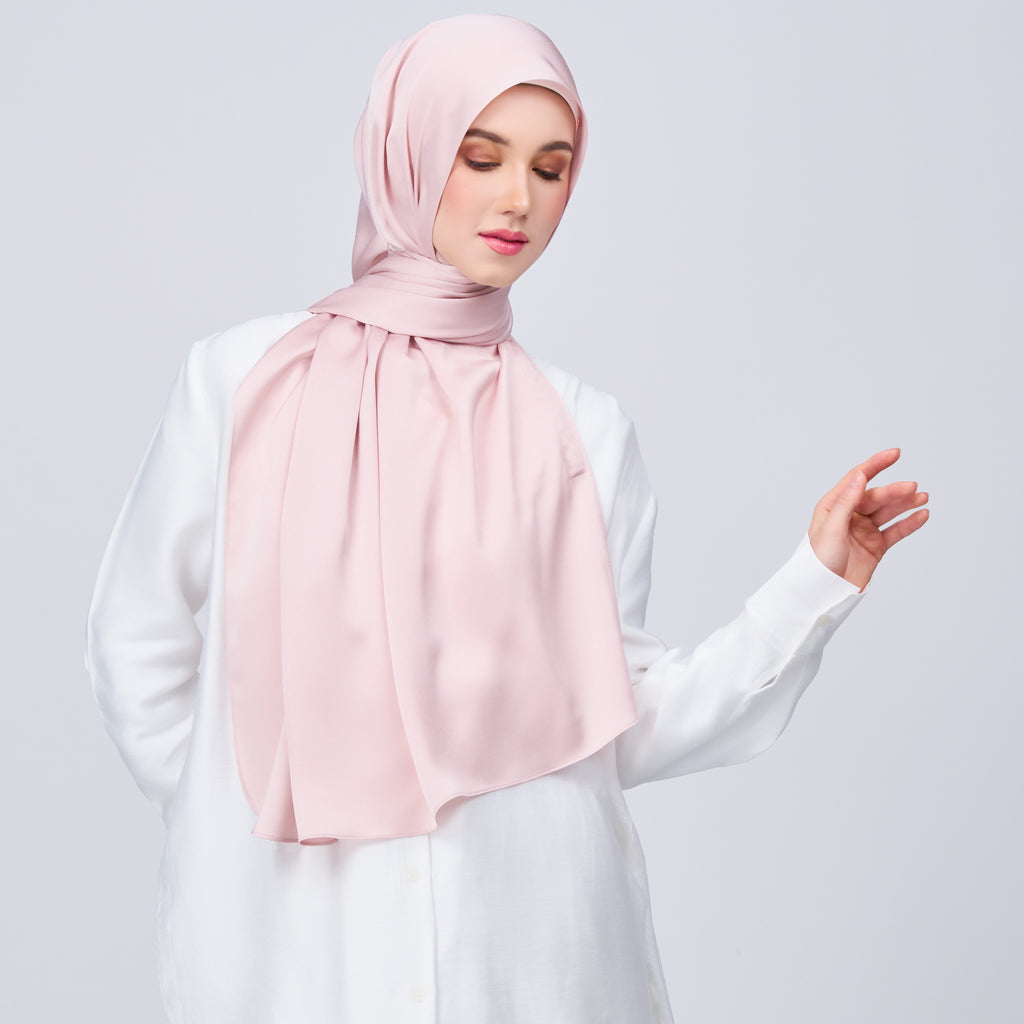 Instant Tag 'n Go Satin Bulle Shawl - Nude Pink