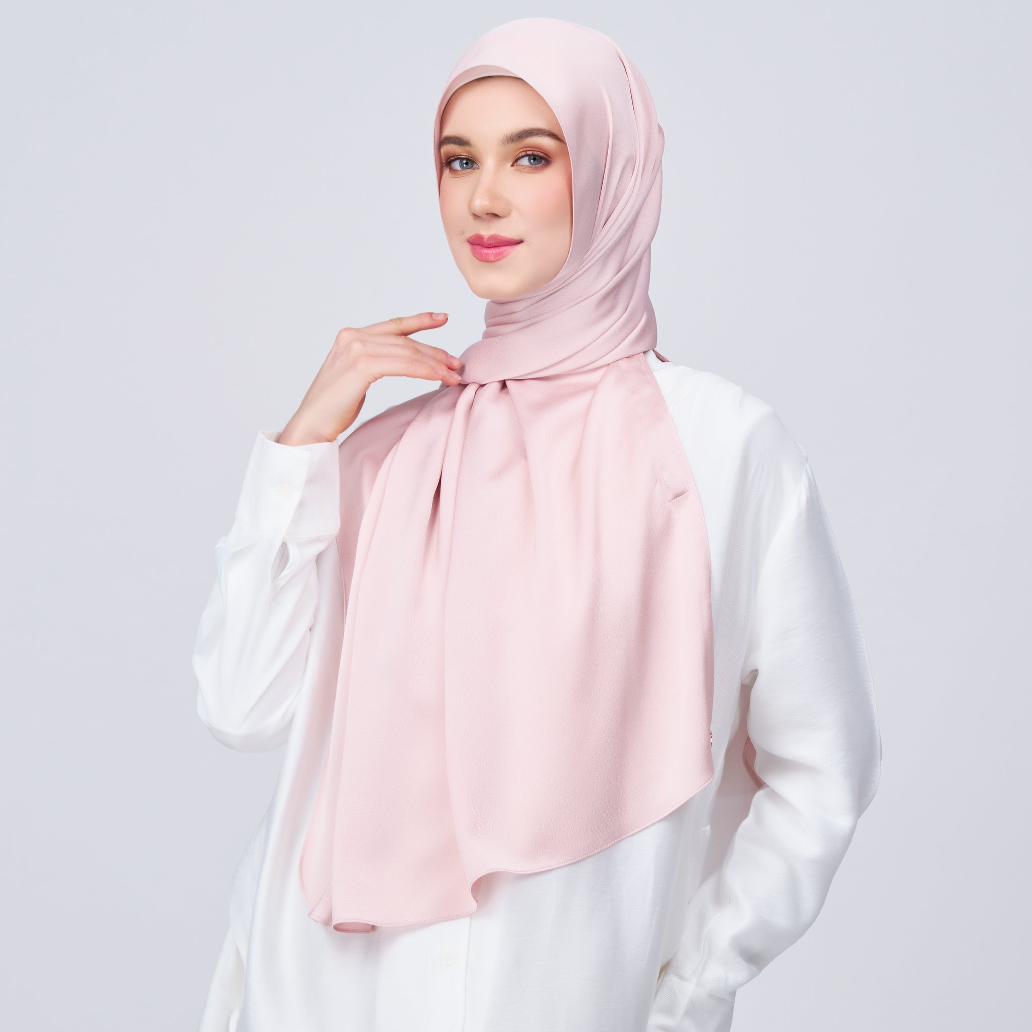 Instant Tag 'n Go Satin Bulle Shawl - Nude Pink