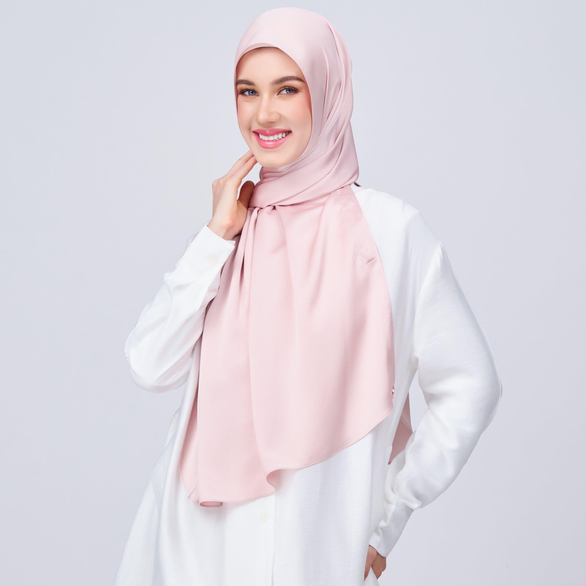 Instant Tag 'n Go Satin Bulle Shawl - Nude Pink