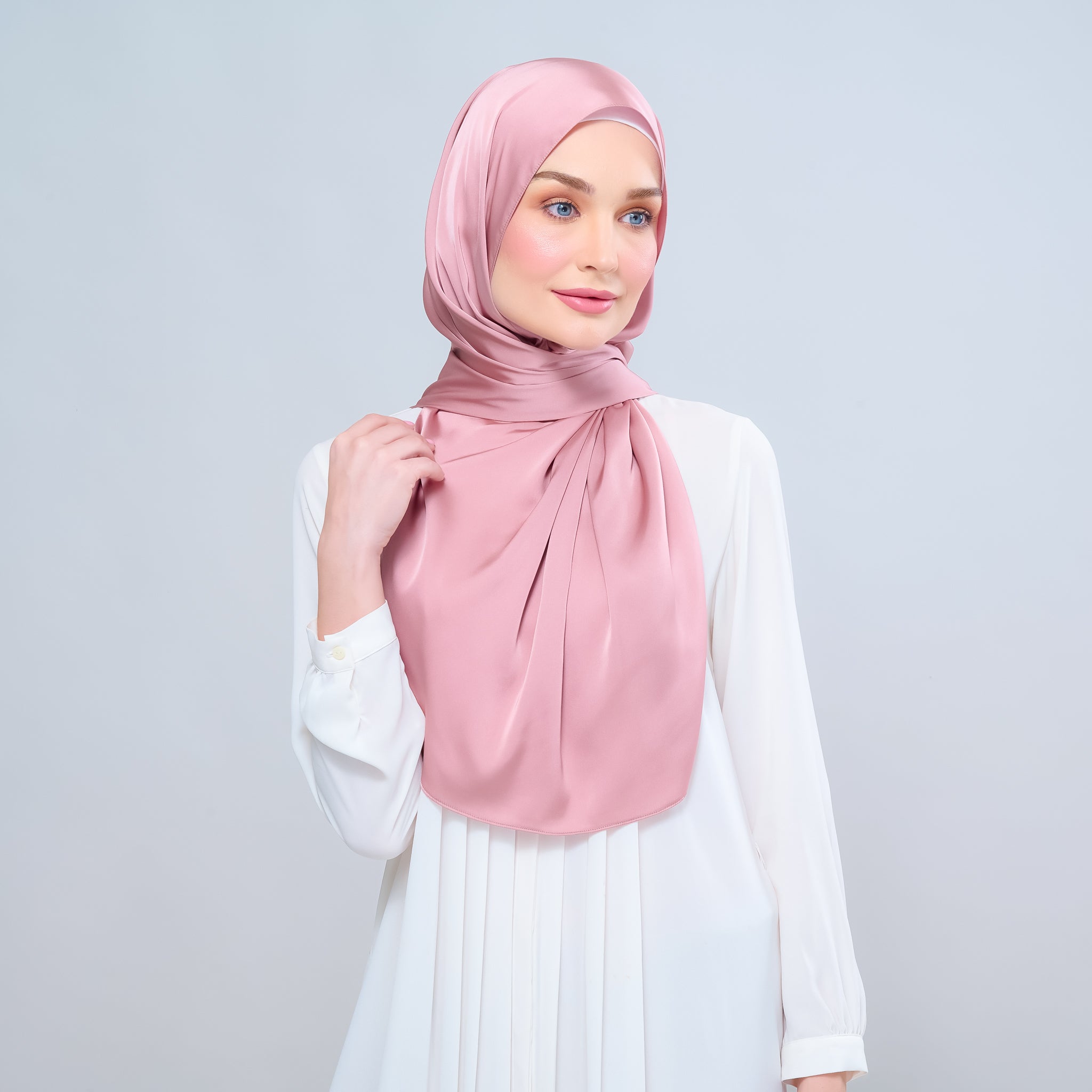 Instant Tag 'n Go Satin Bulle Shawl - Dusty Pink