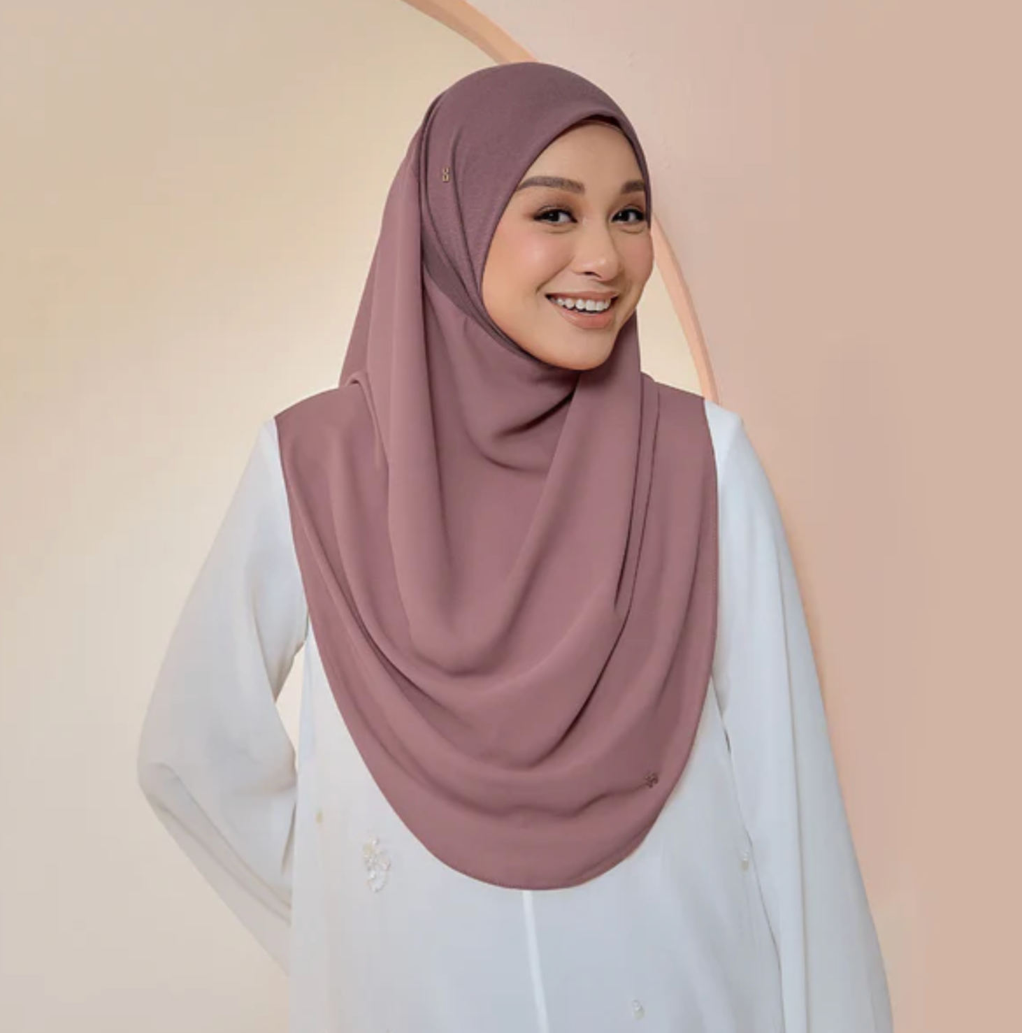 Gracefully-So in Rosewood