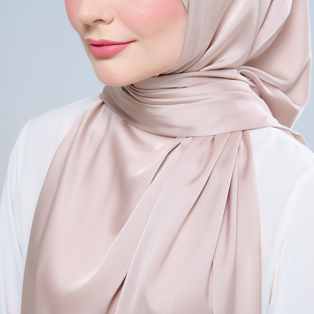 Instant Tag 'n Go Satin Silk Shawl - Linen Taupe