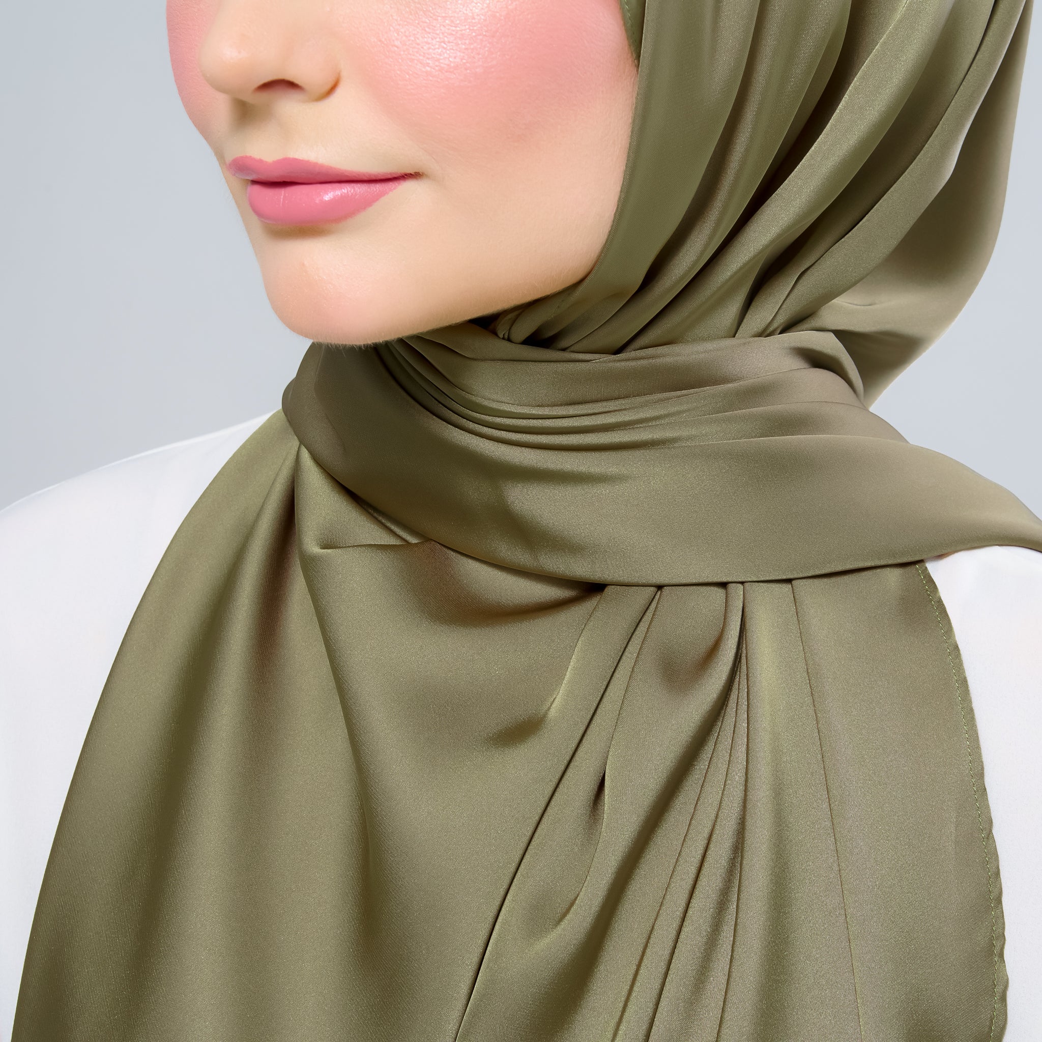 Instant Tag 'n Go Satin Silk Shawl - Olive