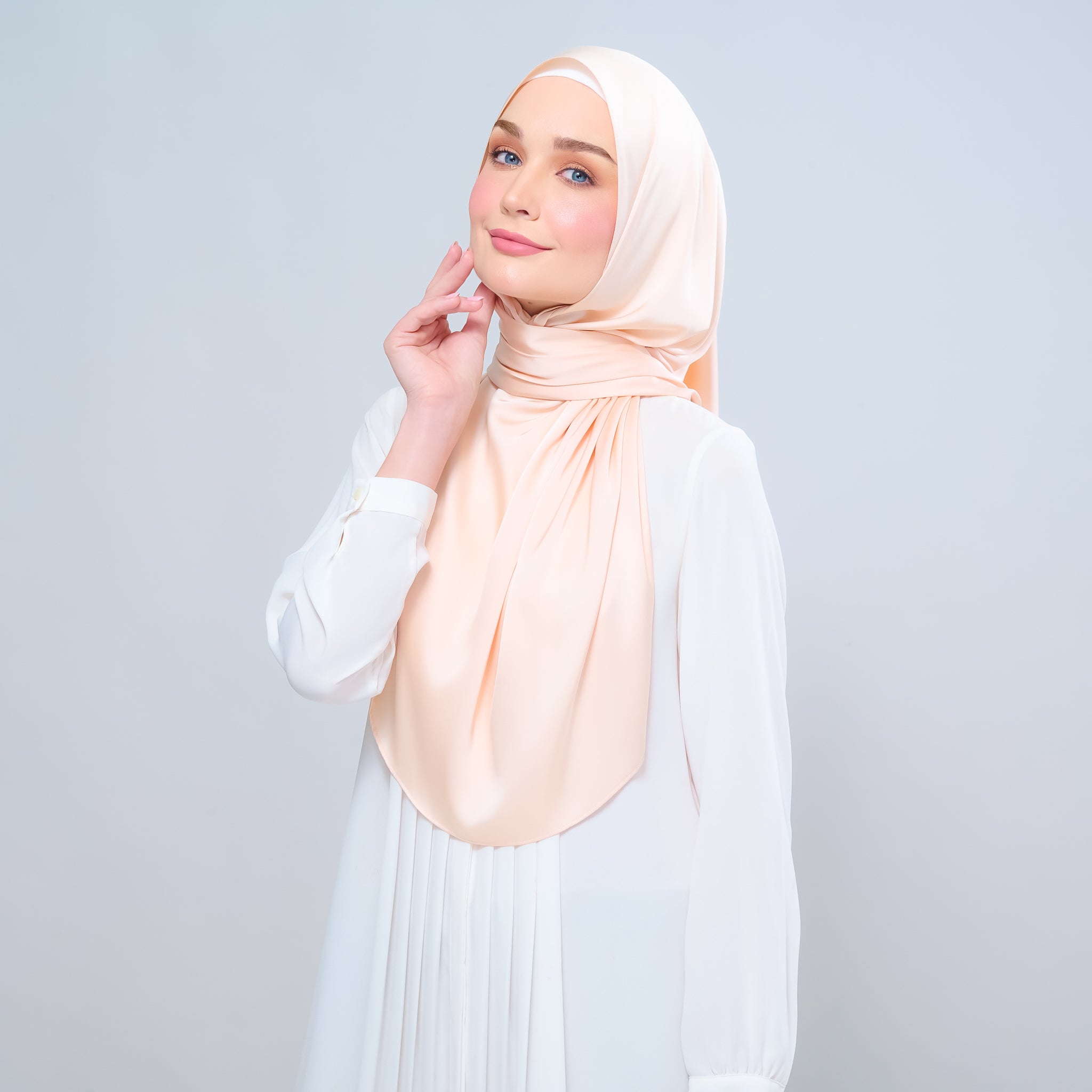 Instant Tag 'n Go Satin Silk Shawl - Soft Apricot