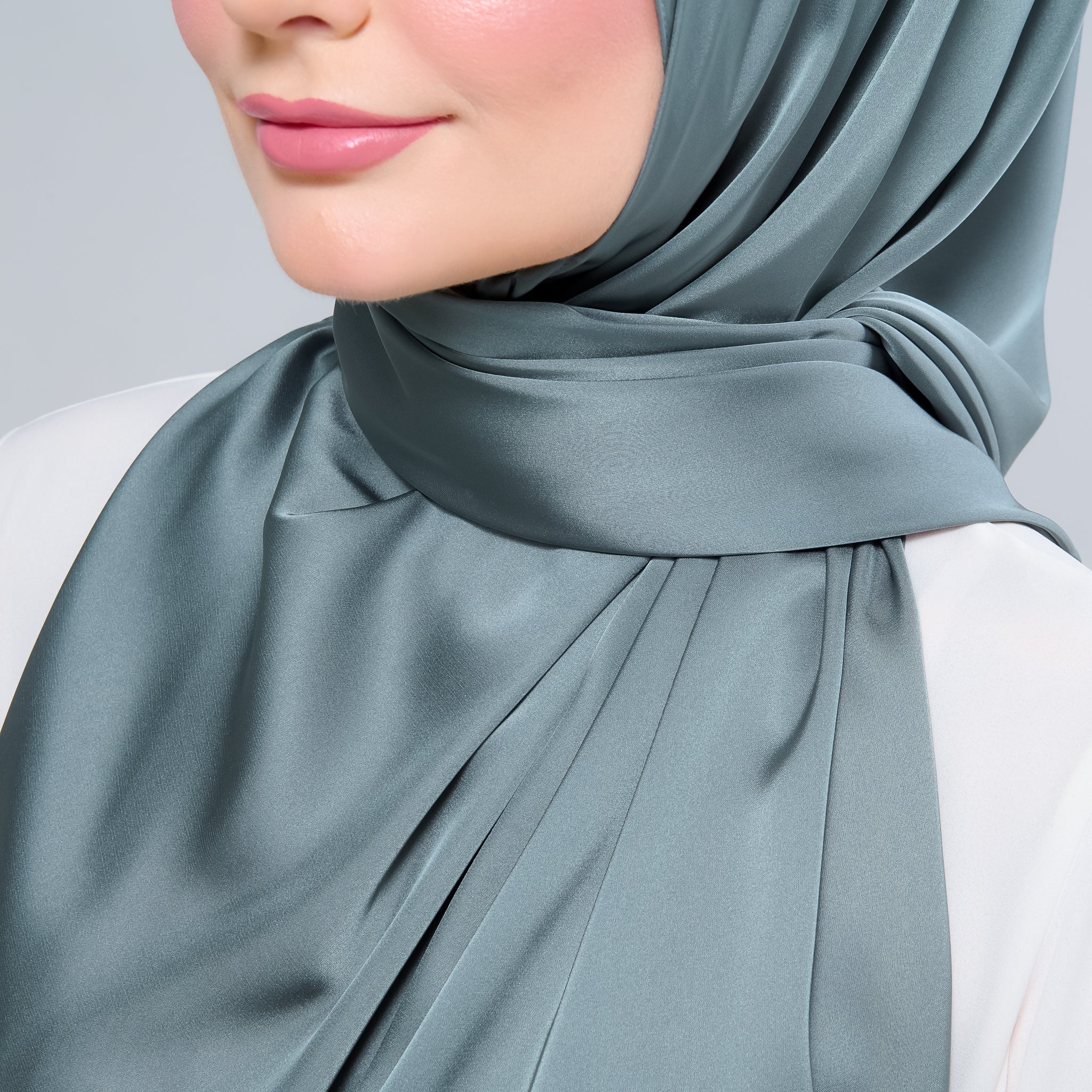 Instant Tag 'n Go Satin Silk Shawl - Sea Green