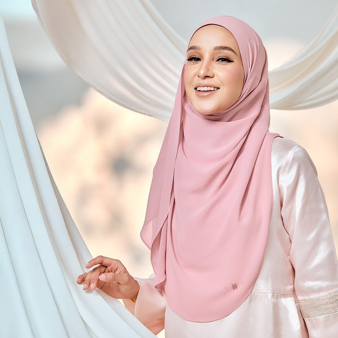 Prettily-So in Rose Clay