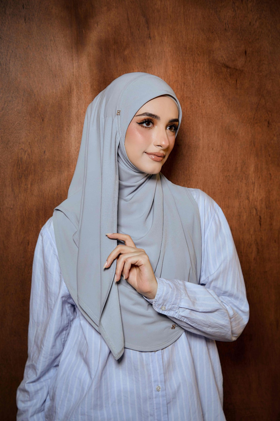So-Phea in Frost Blue