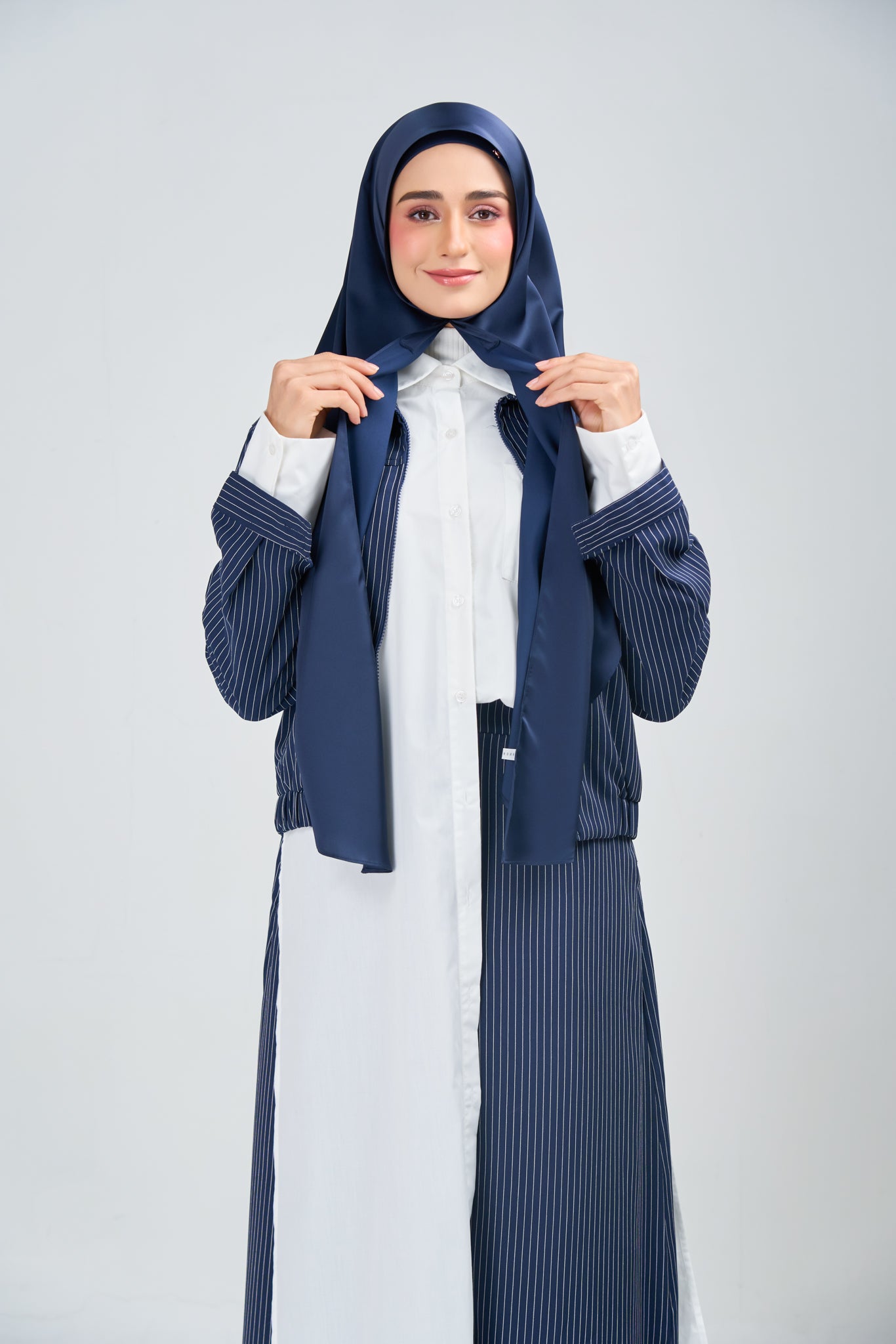 [★New] HoodX Luxe in Navy