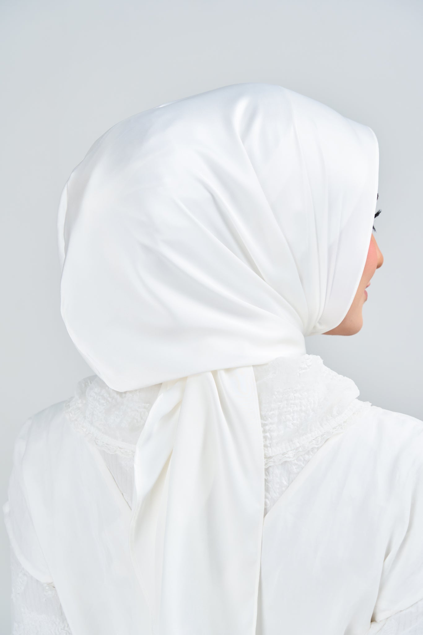 [★New] HoodX Luxe in Timeless White
