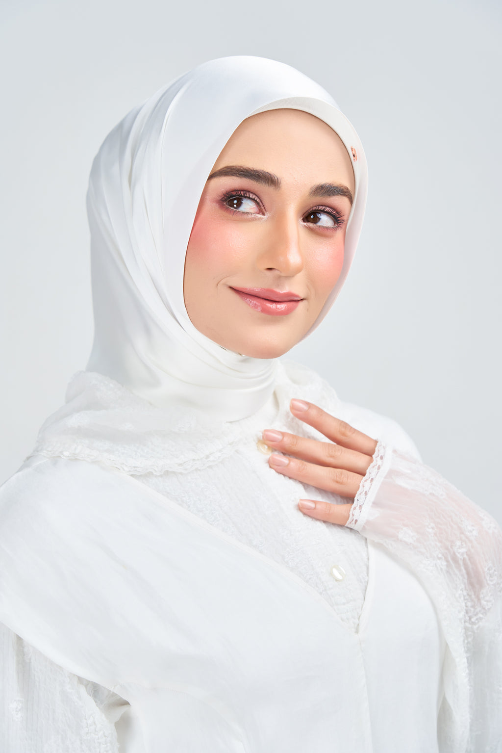 [★New] HoodX Luxe in Timeless White