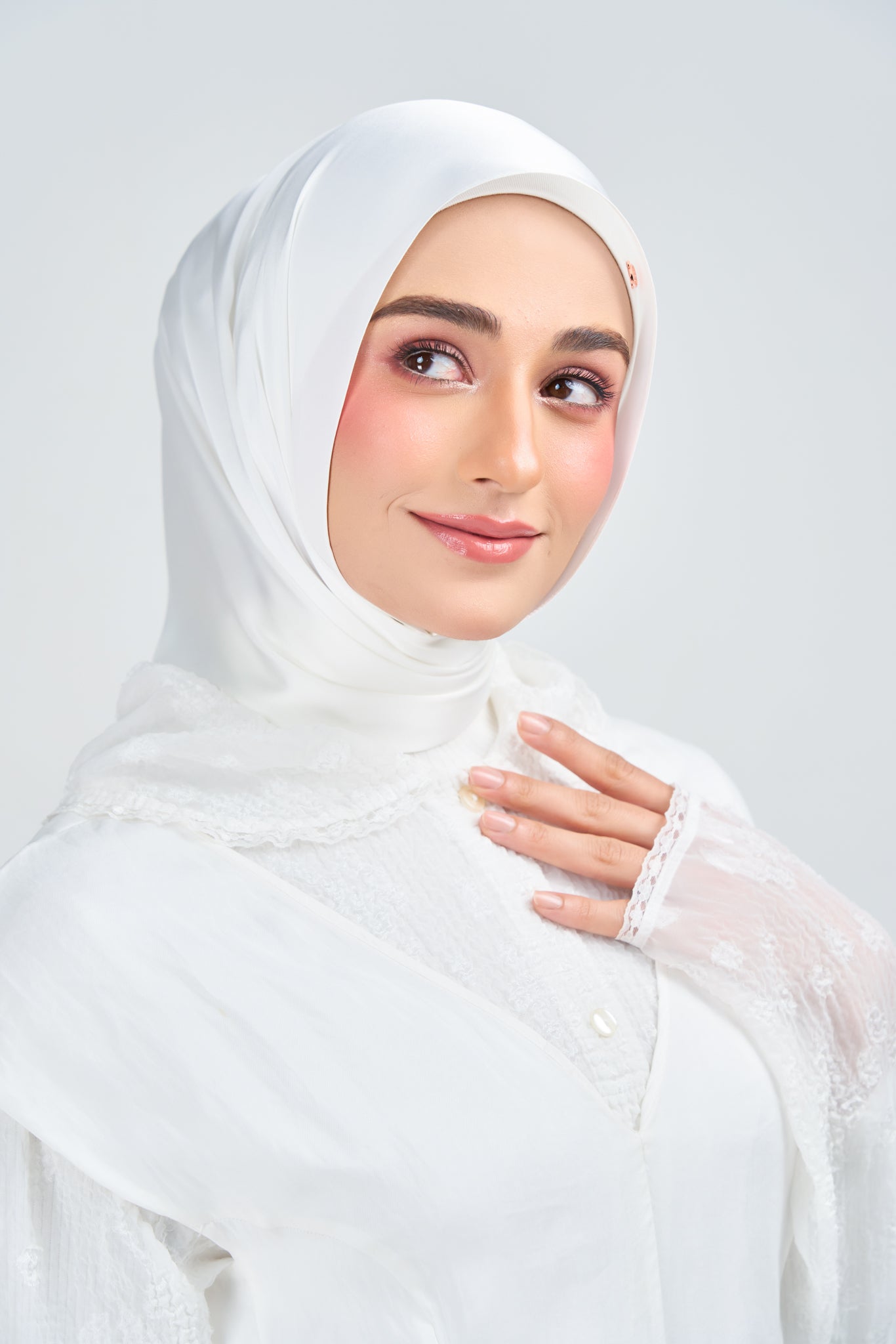 [★New] HoodX Luxe in Timeless White